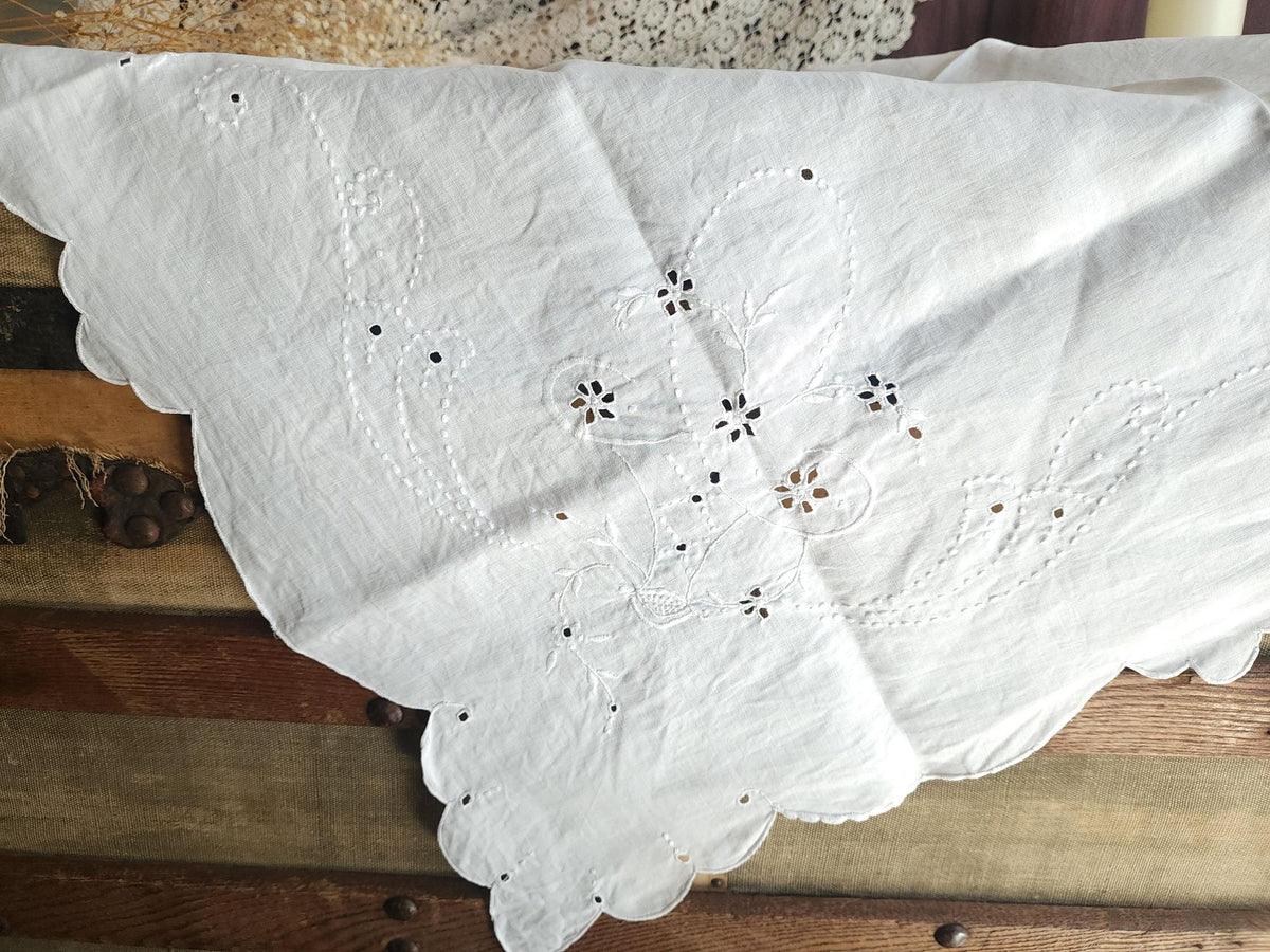 Vintage 1910s Embroidered Linen Tablecloth with Broderie Anglaise