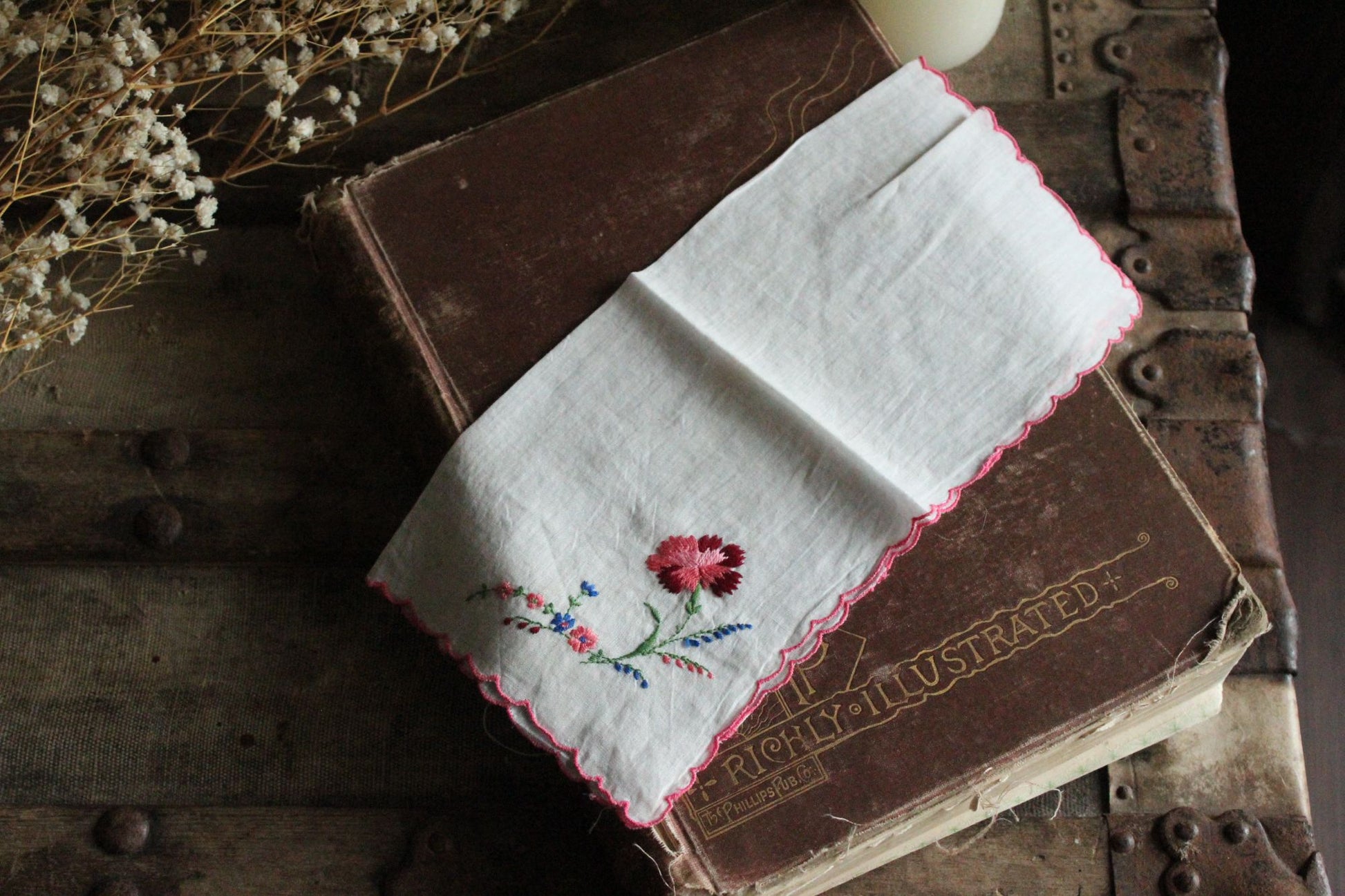 Vintage White Embroidered Flower Cotton Handkerchief