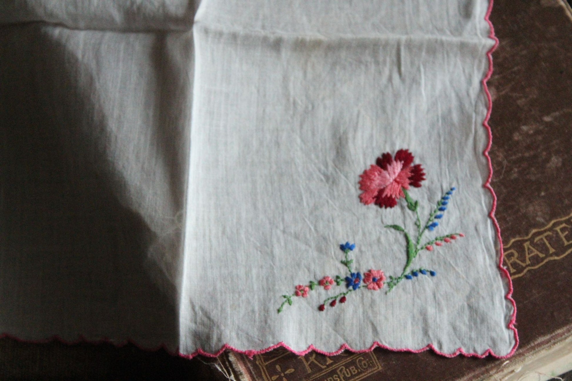 Vintage White Embroidered Flower Cotton Handkerchief
