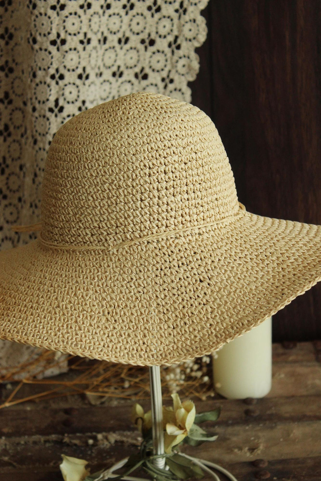 Vintage 2000s Paper Straw Wide Brimmed Sunhat
