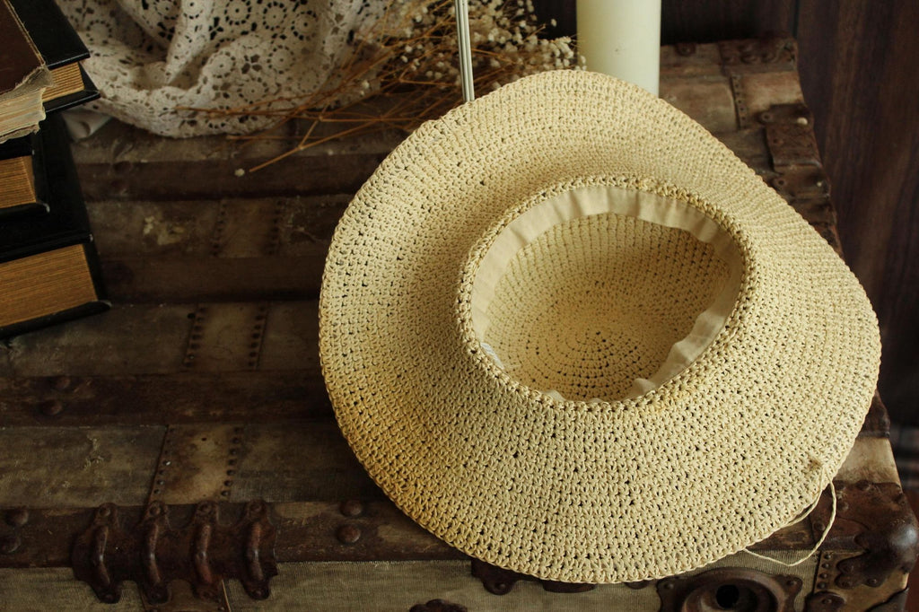Vintage 2000s Paper Straw Wide Brimmed Sunhat