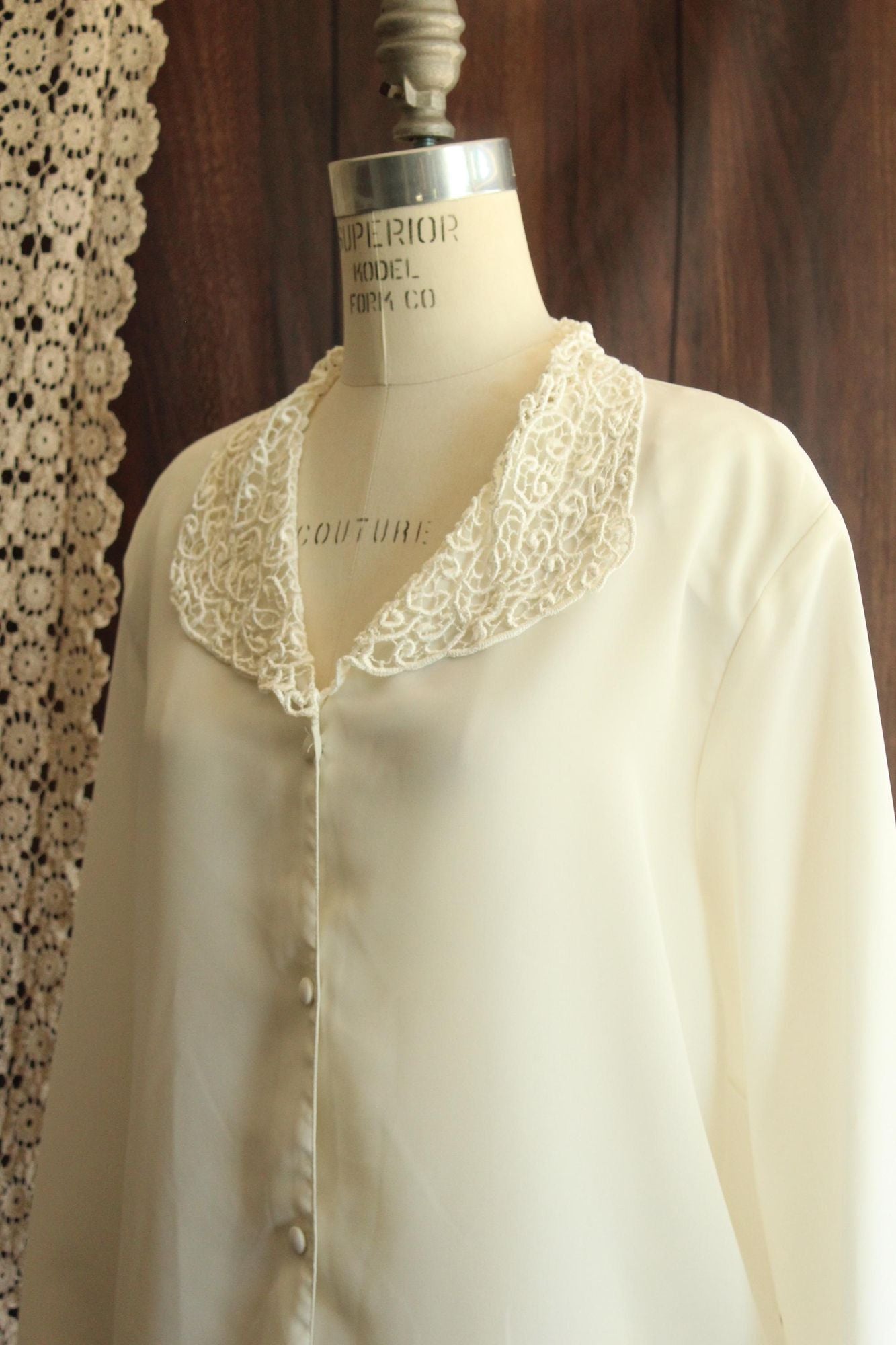 Vintage 1980s 1990s Volup Impressions White Button Down Blouse