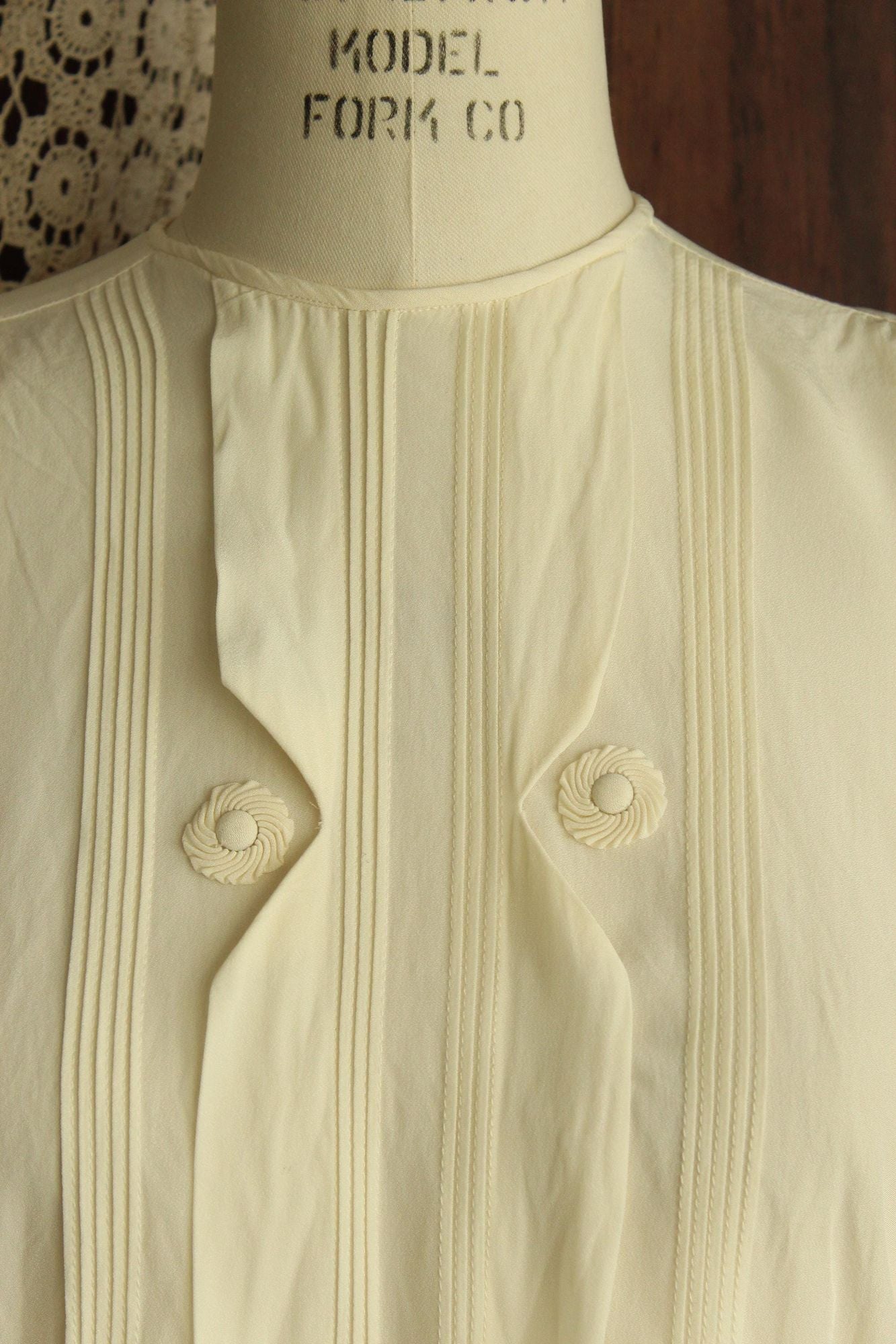 Vintage 1940s Blouse, White Rayon Shirt with Shoulder pads, Grandma Core