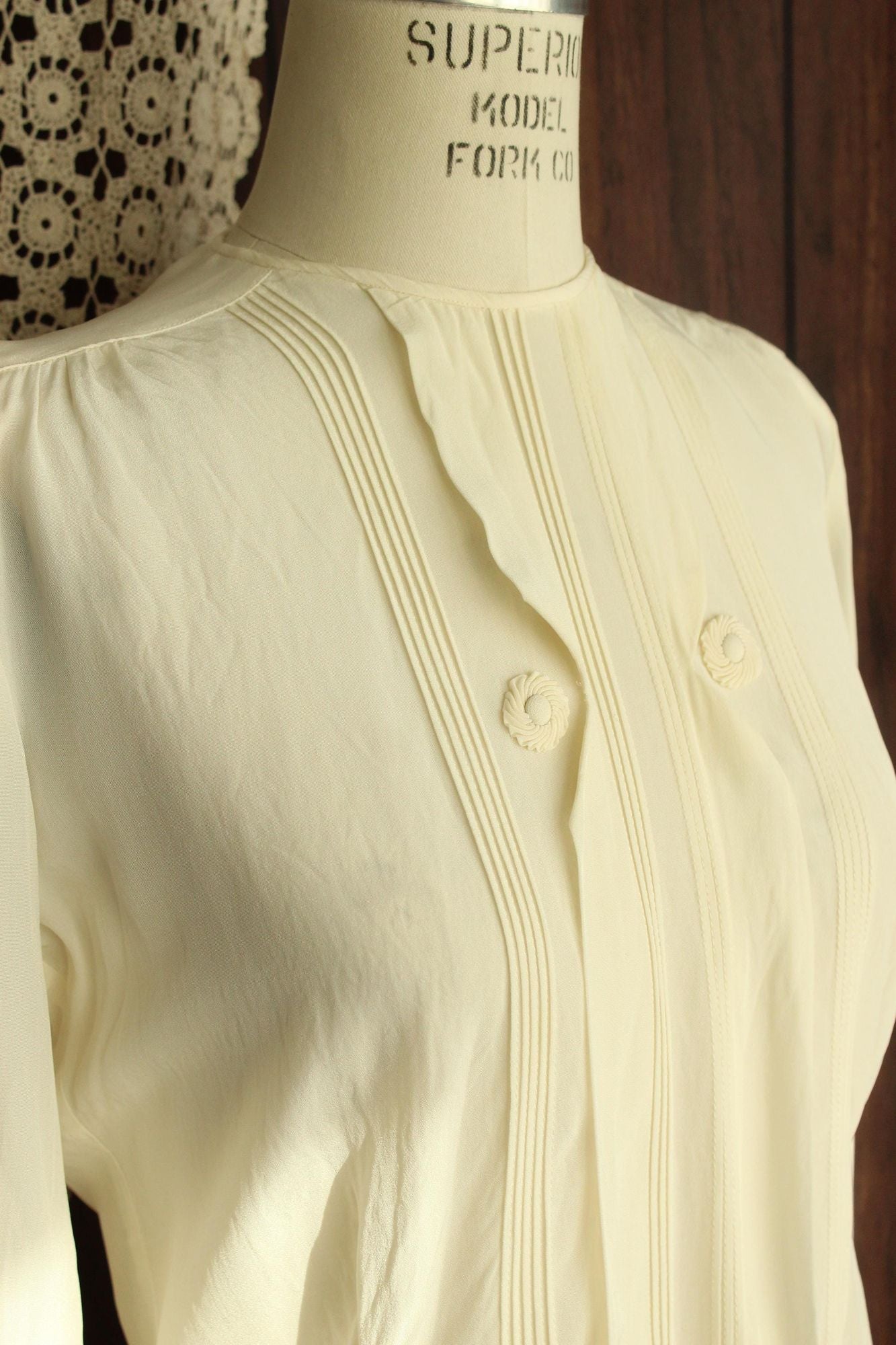 Vintage 1940s Blouse, White Rayon Shirt with Shoulder pads, Grandma Core