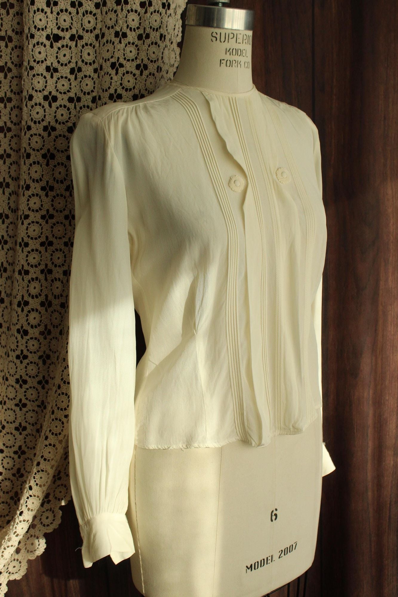 Vintage 1940s Blouse, White Rayon Shirt with Shoulder pads, Grandma Core