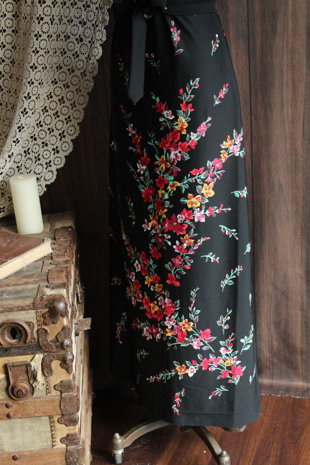 Vintage 1970s Lady Carol Black Floral Print Maxidress