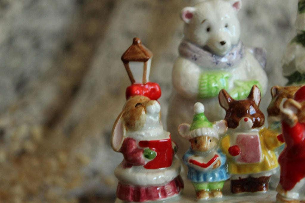 Vintage 1980s Otagiri Christmas Music Box