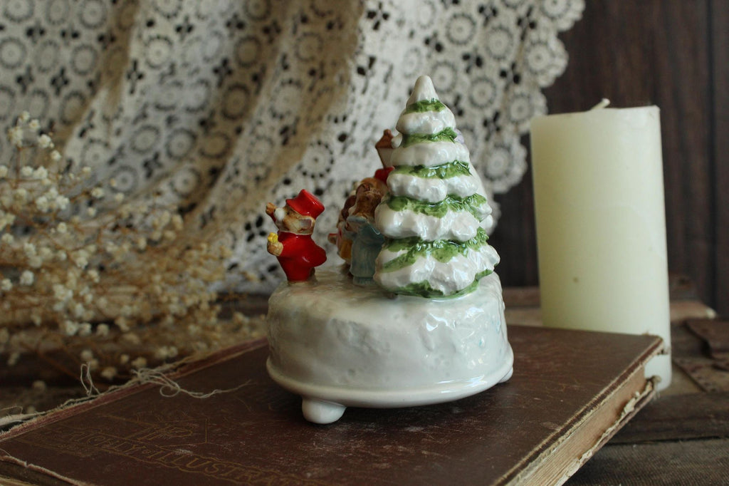 Vintage 1980s Otagiri Christmas Music Box