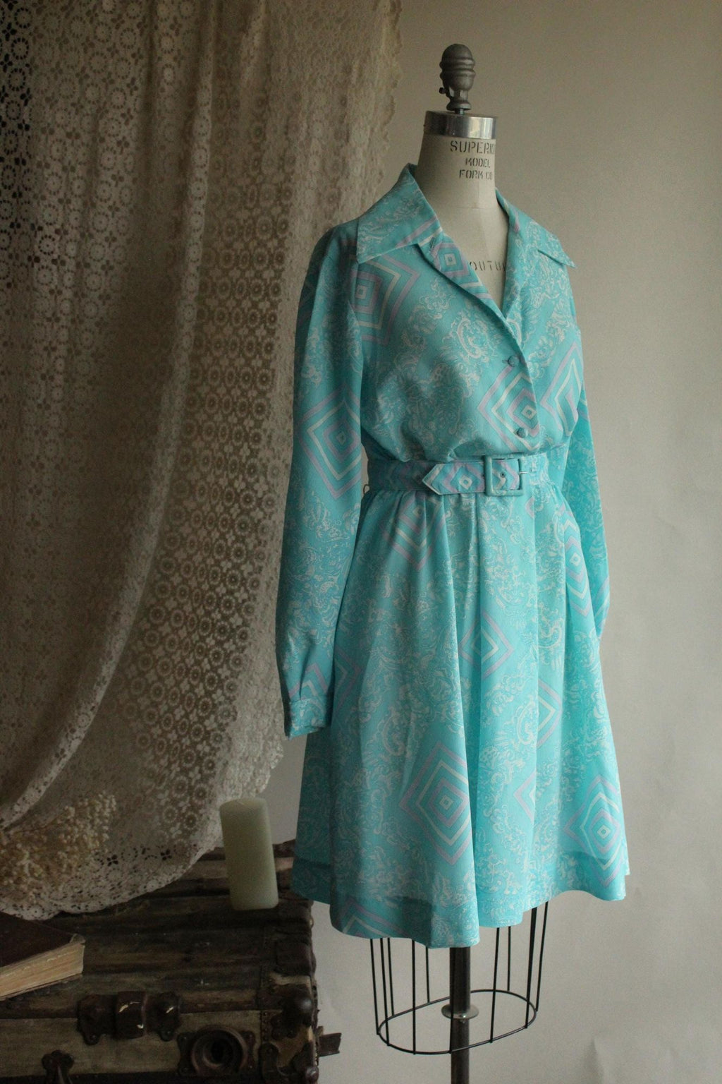 Vintage 1960s 1970s Nelly Don Dress with Belt and Dagger Collar
