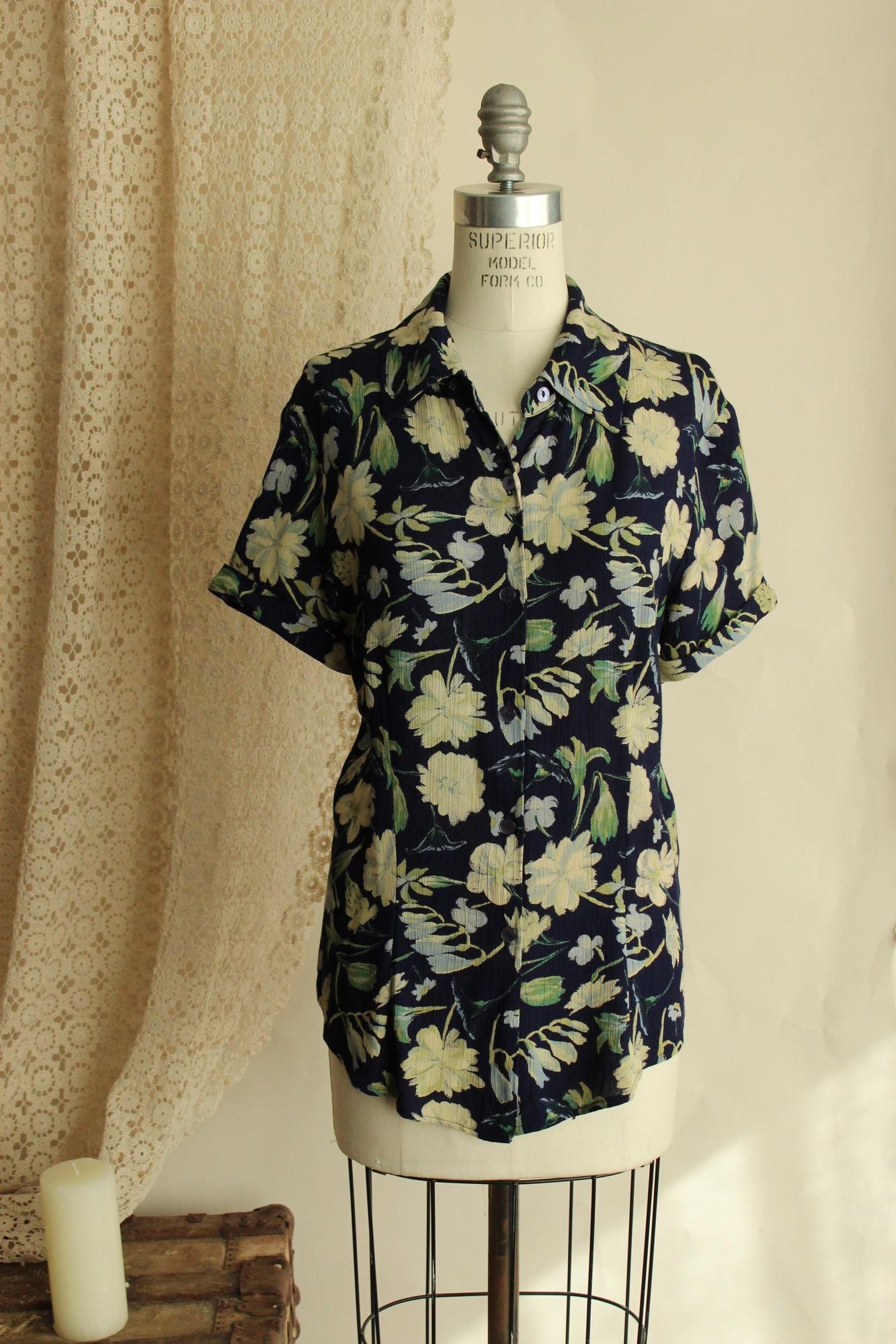 Vintage 1980s 1990s Clio Hawaiian Floral Print Blouse, Size Medium
