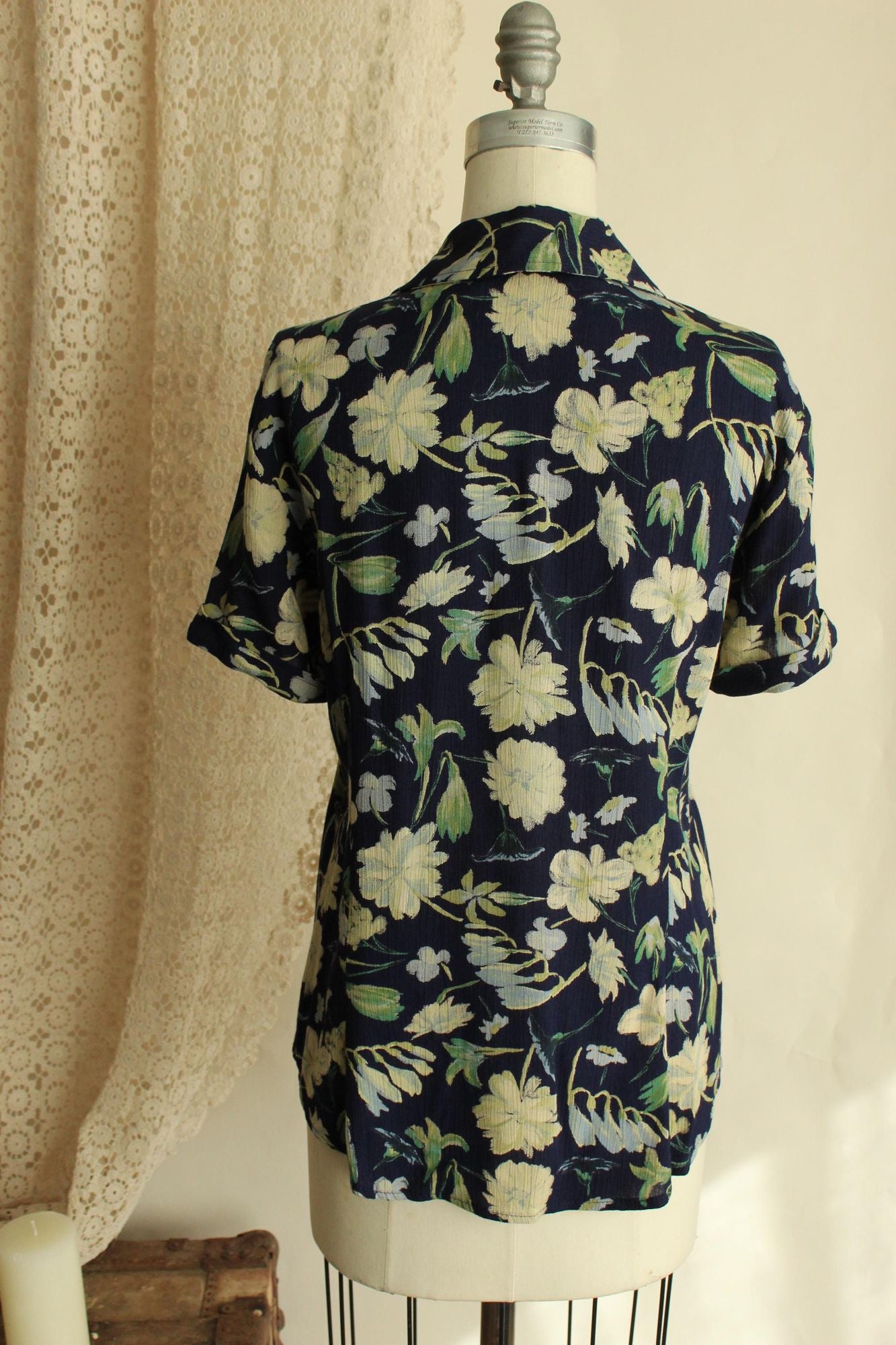 Vintage 1980s 1990s Clio Hawaiian Floral Print Blouse, Size Medium