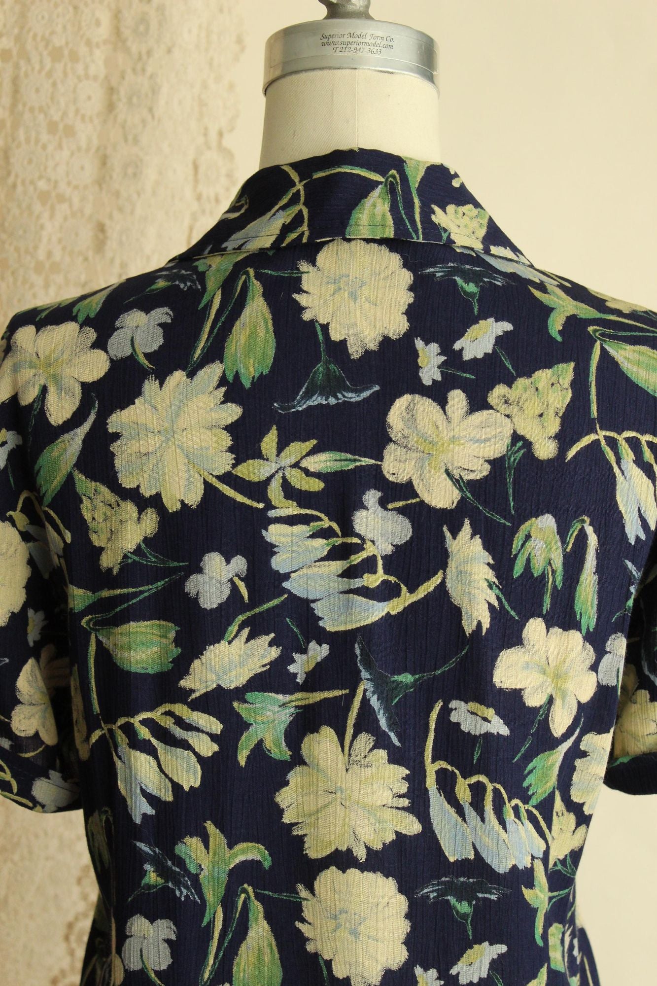 Vintage 1980s 1990s Clio Hawaiian Floral Print Blouse, Size Medium