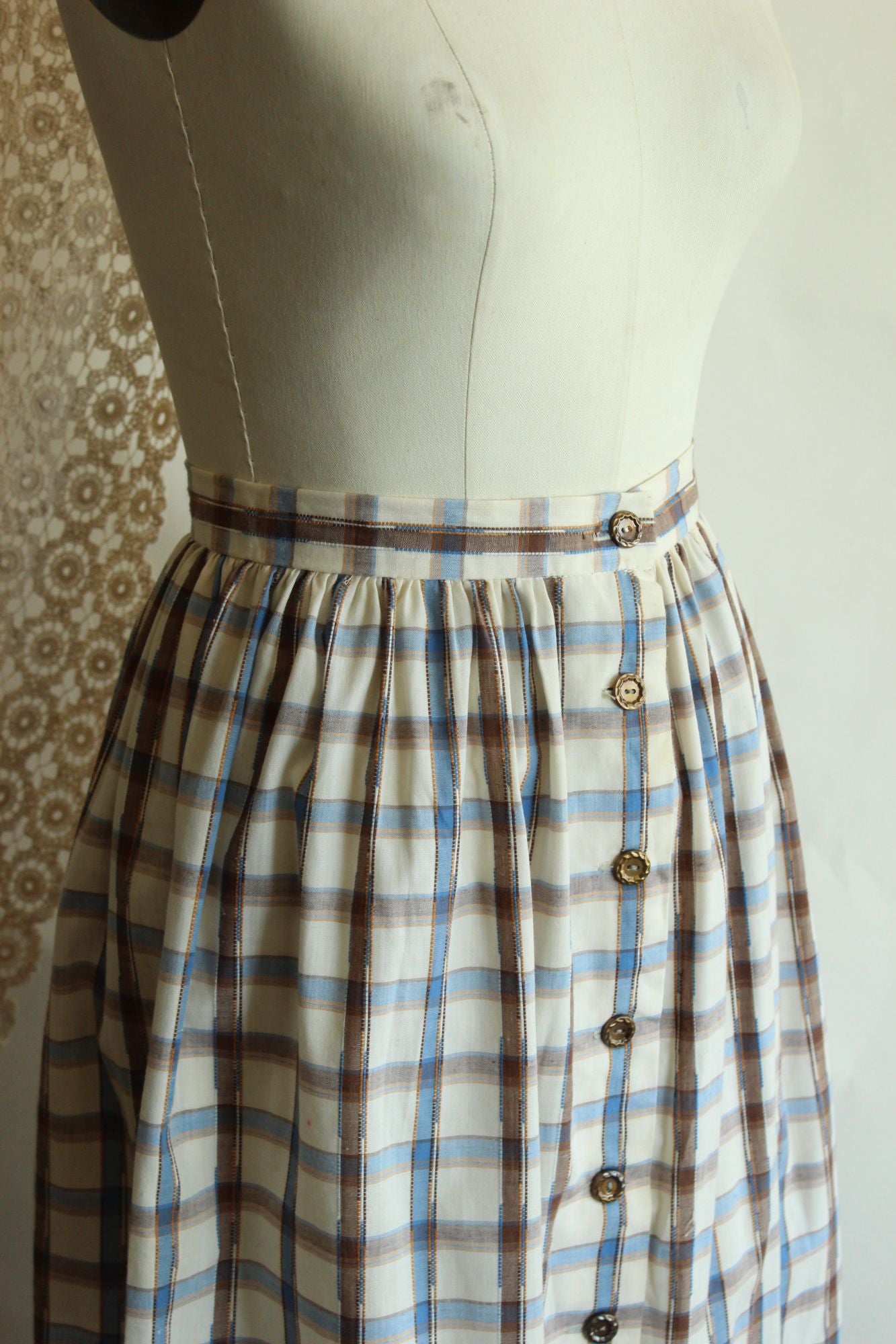Vintage 1960s 1970s Plaid Blue and Brown Check Full Skirt