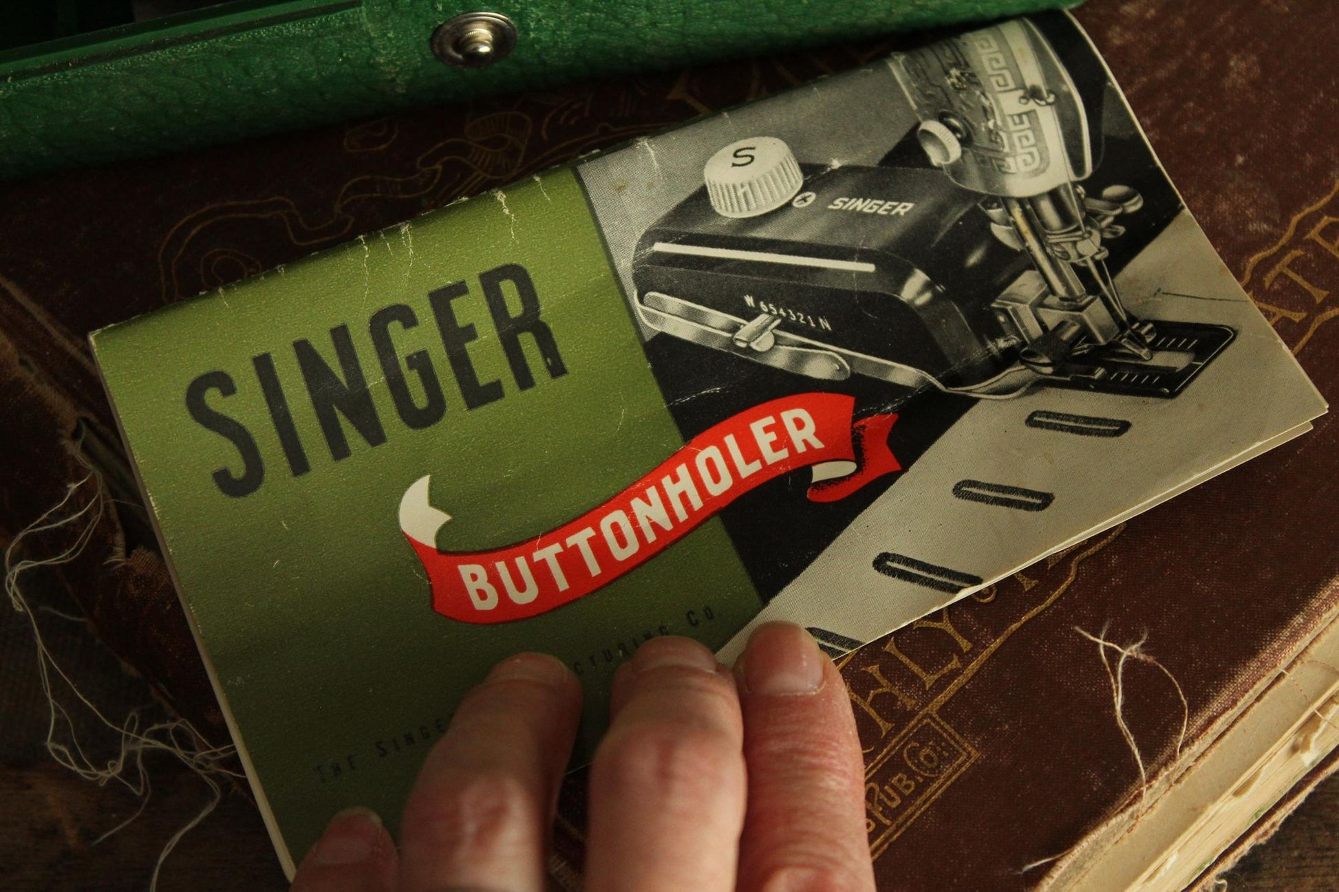 Vintage 1940s Singer Buttonholer Model #160506 Complete Kit