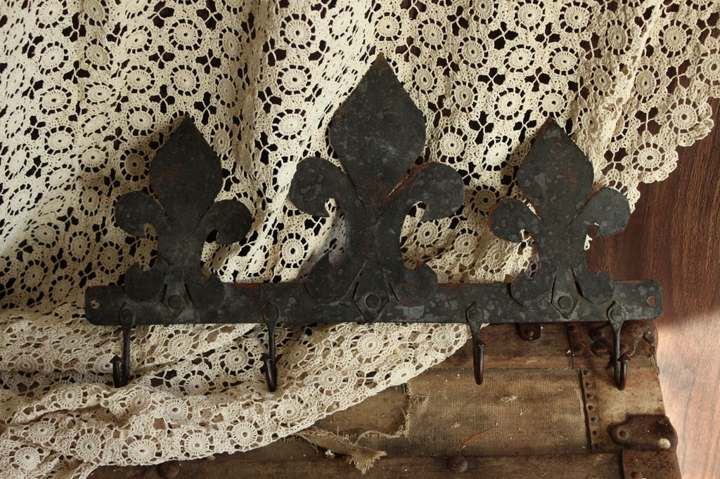Vintage 1990s Three Black Fleur de Lis  Wrought Iron Hooks