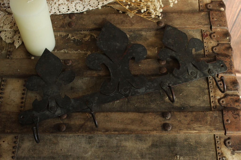 Vintage 1990s Three Black Fleur de Lis  Wrought Iron Hooks
