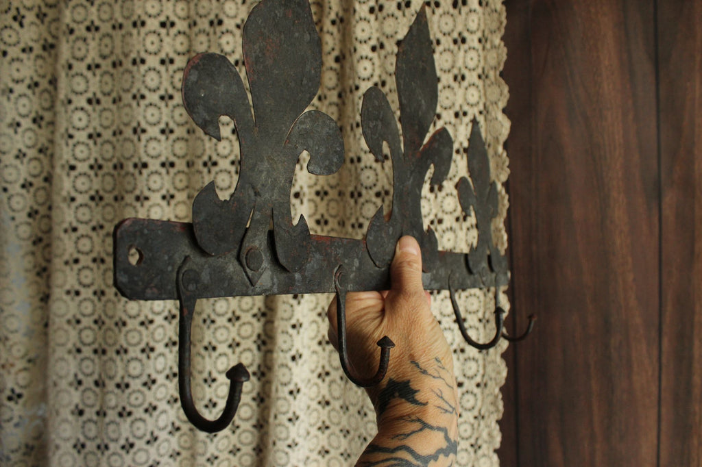 Vintage 1990s Three Black Fleur de Lis  Wrought Iron Hooks