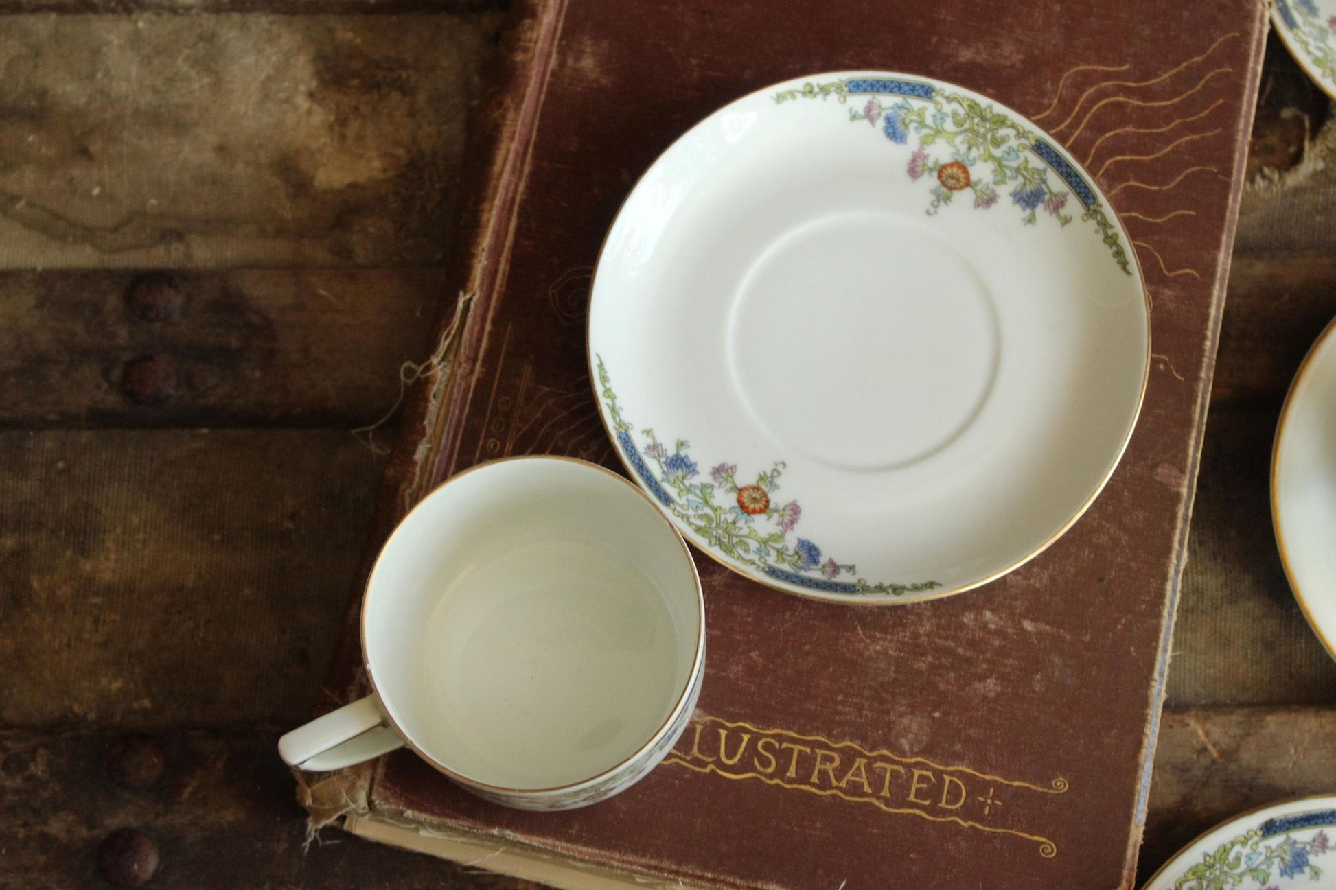 Vintage 1920s 1930s Tea Cup and Saucer