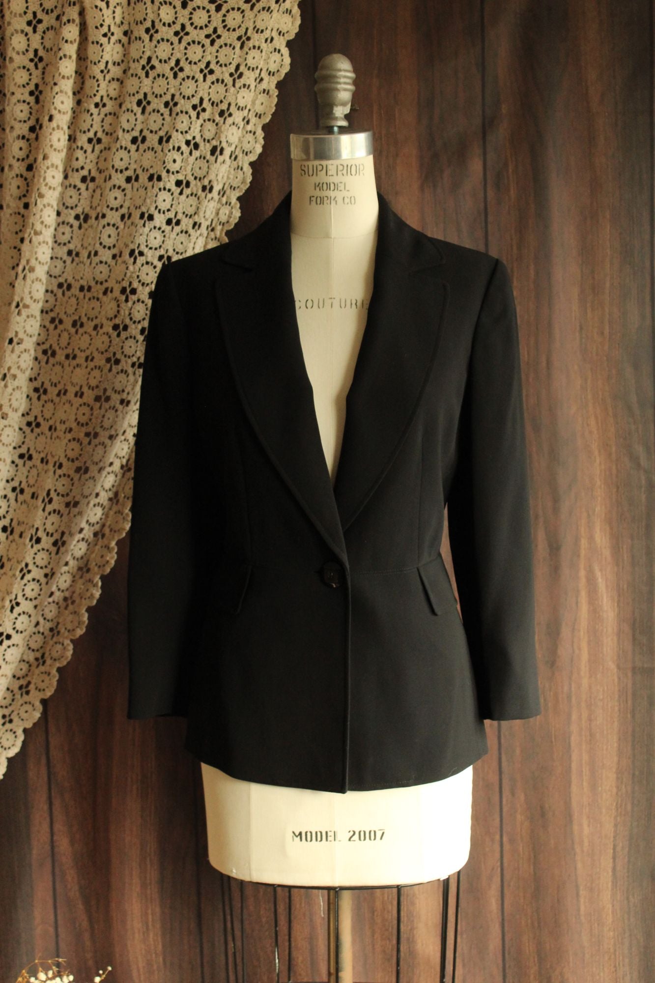 Vintage 2000s Jones New York Black Blazer