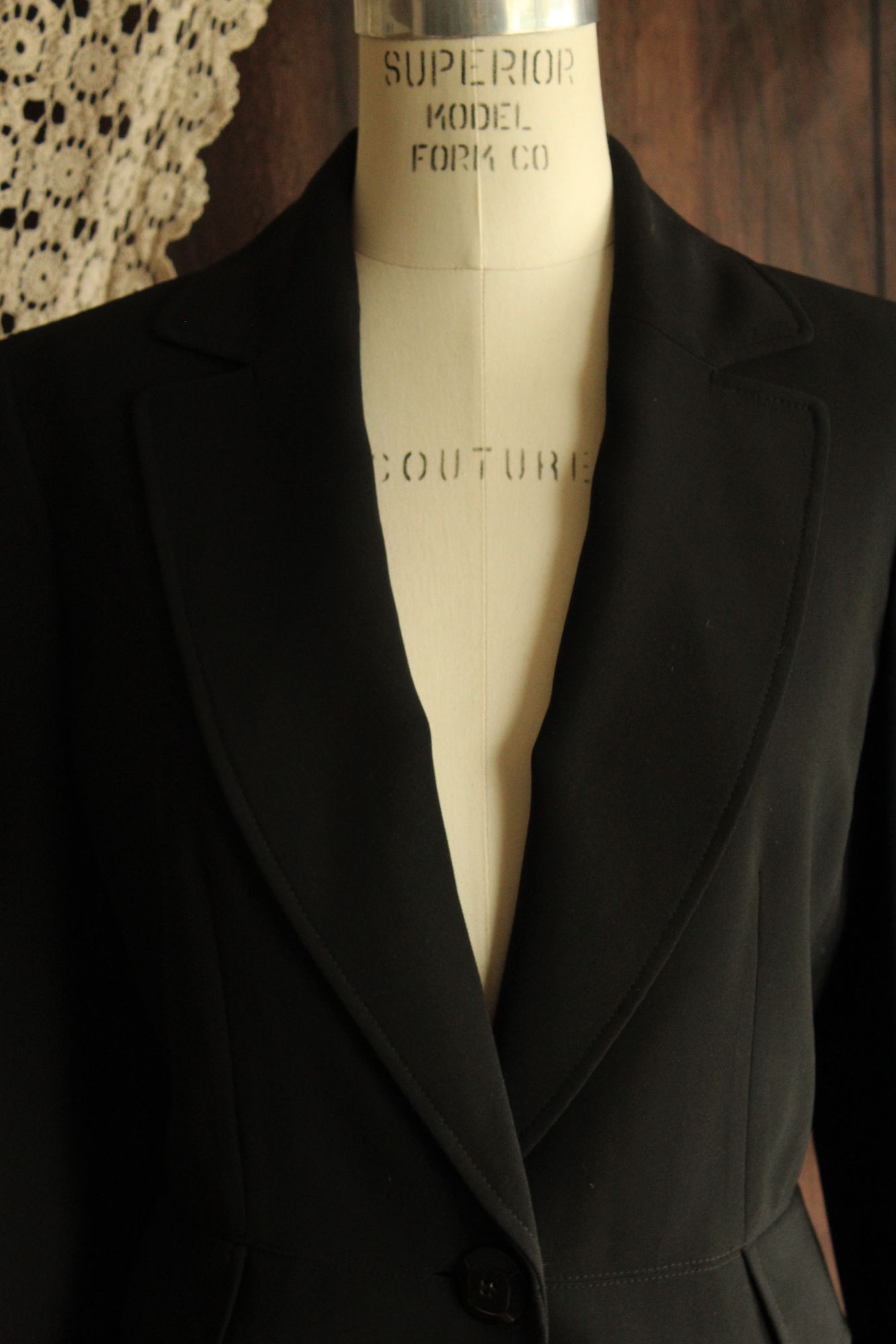 Vintage 2000s Jones New York Black Blazer