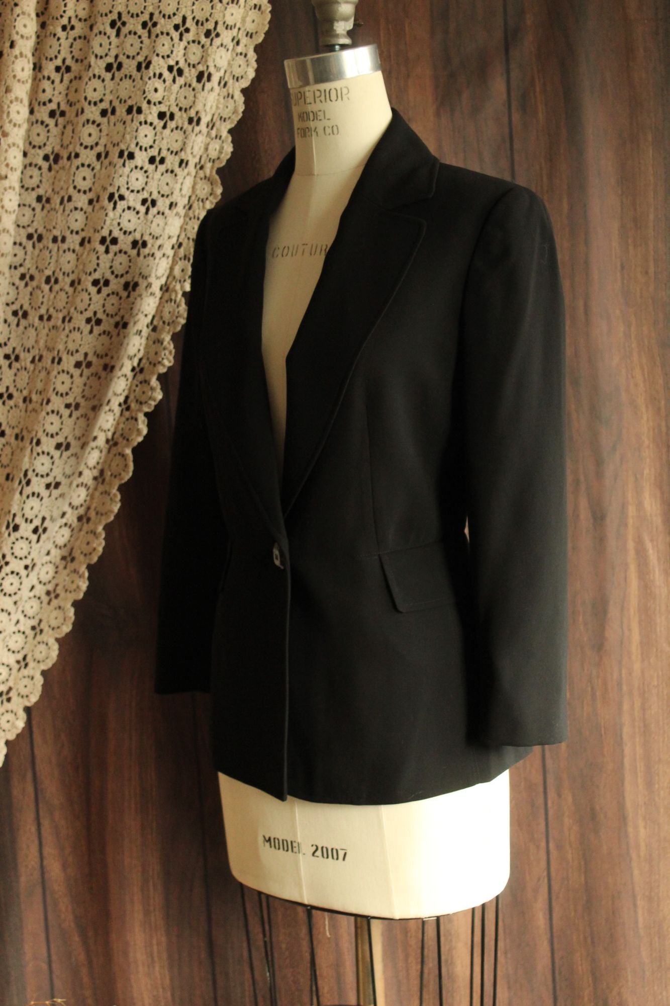 Vintage 2000s Jones New York Black Blazer