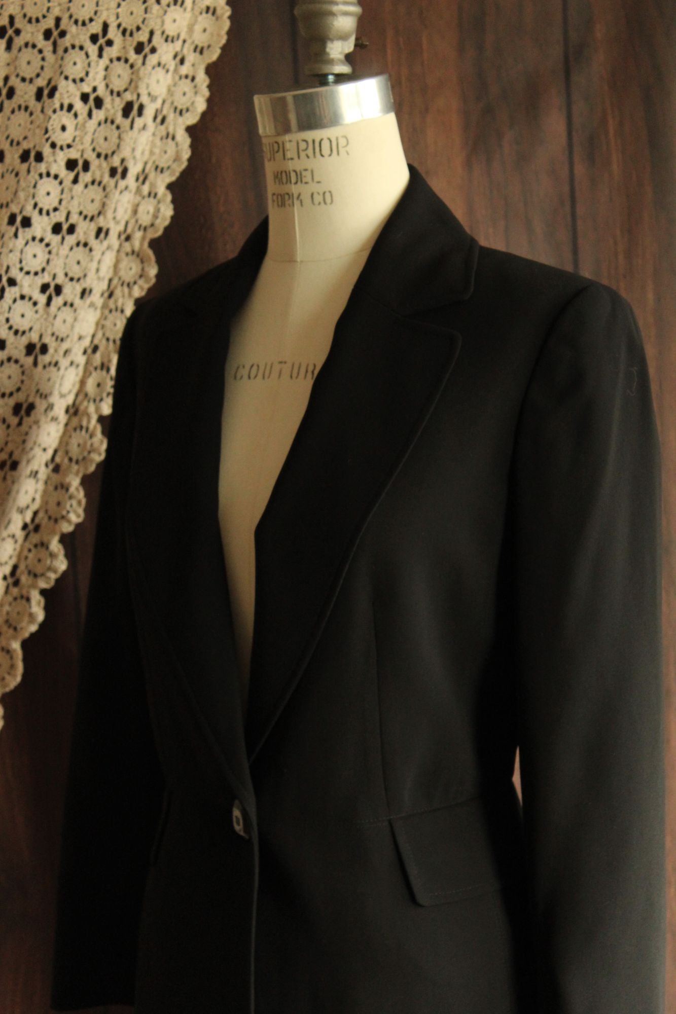 Vintage 2000s Jones New York Black Blazer