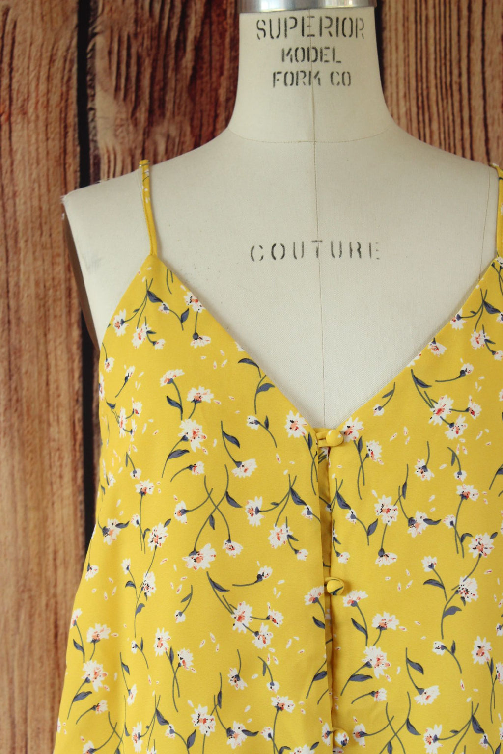 Sienna Sky Womens Top, Size Medium, Yellow Floral Tie-Front Sleeveless