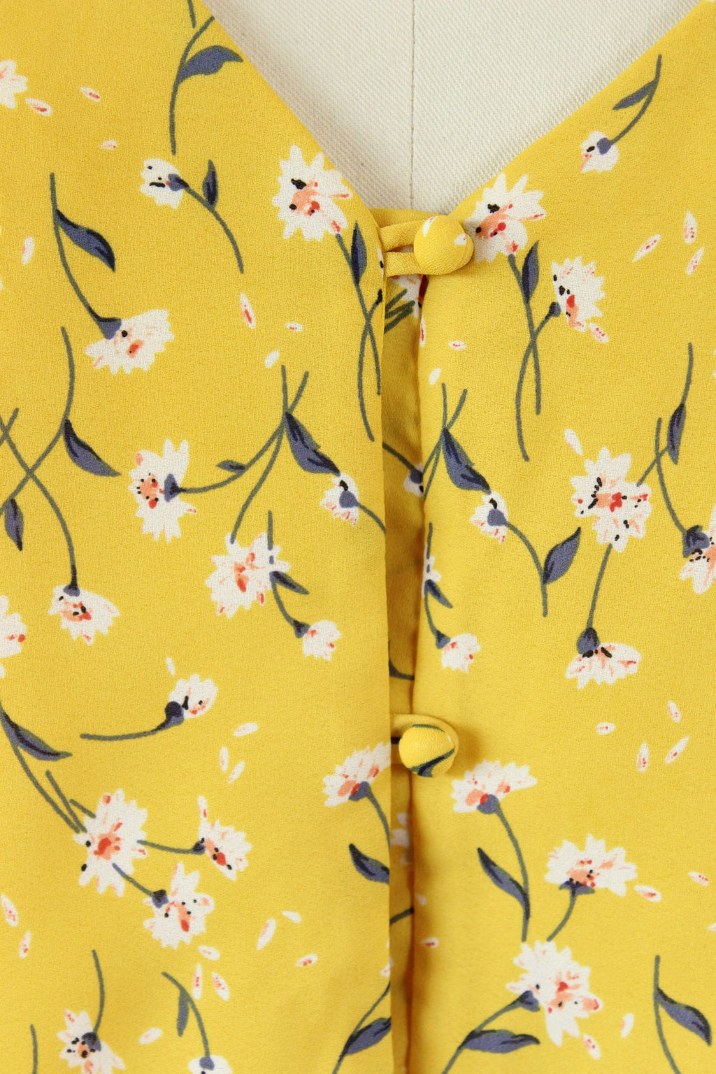 Sienna Sky Womens Top, Size Medium, Yellow Floral Tie-Front Sleeveless