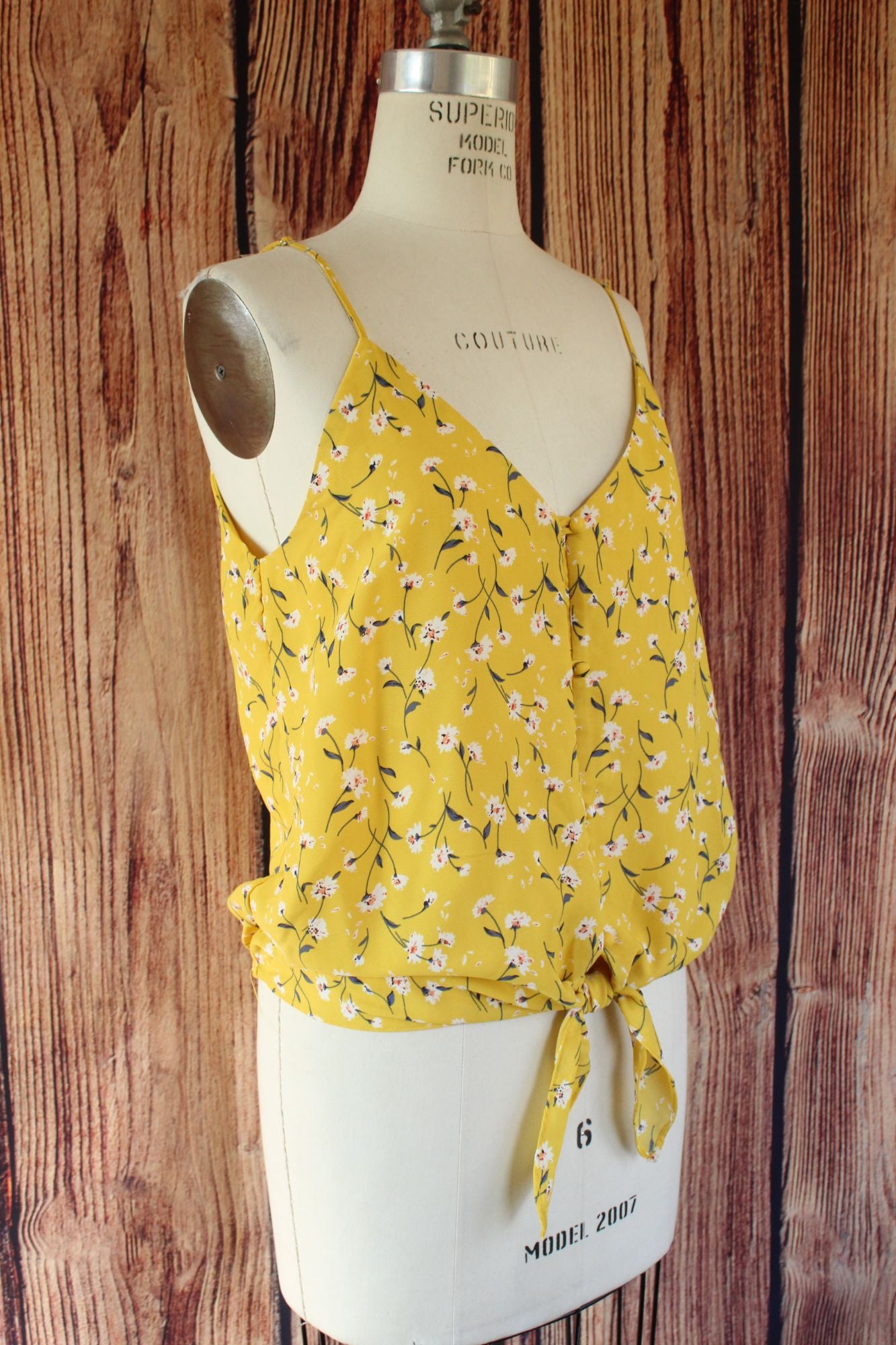 Sienna Sky Womens Top, Size Medium, Yellow Floral Tie-Front Sleeveless