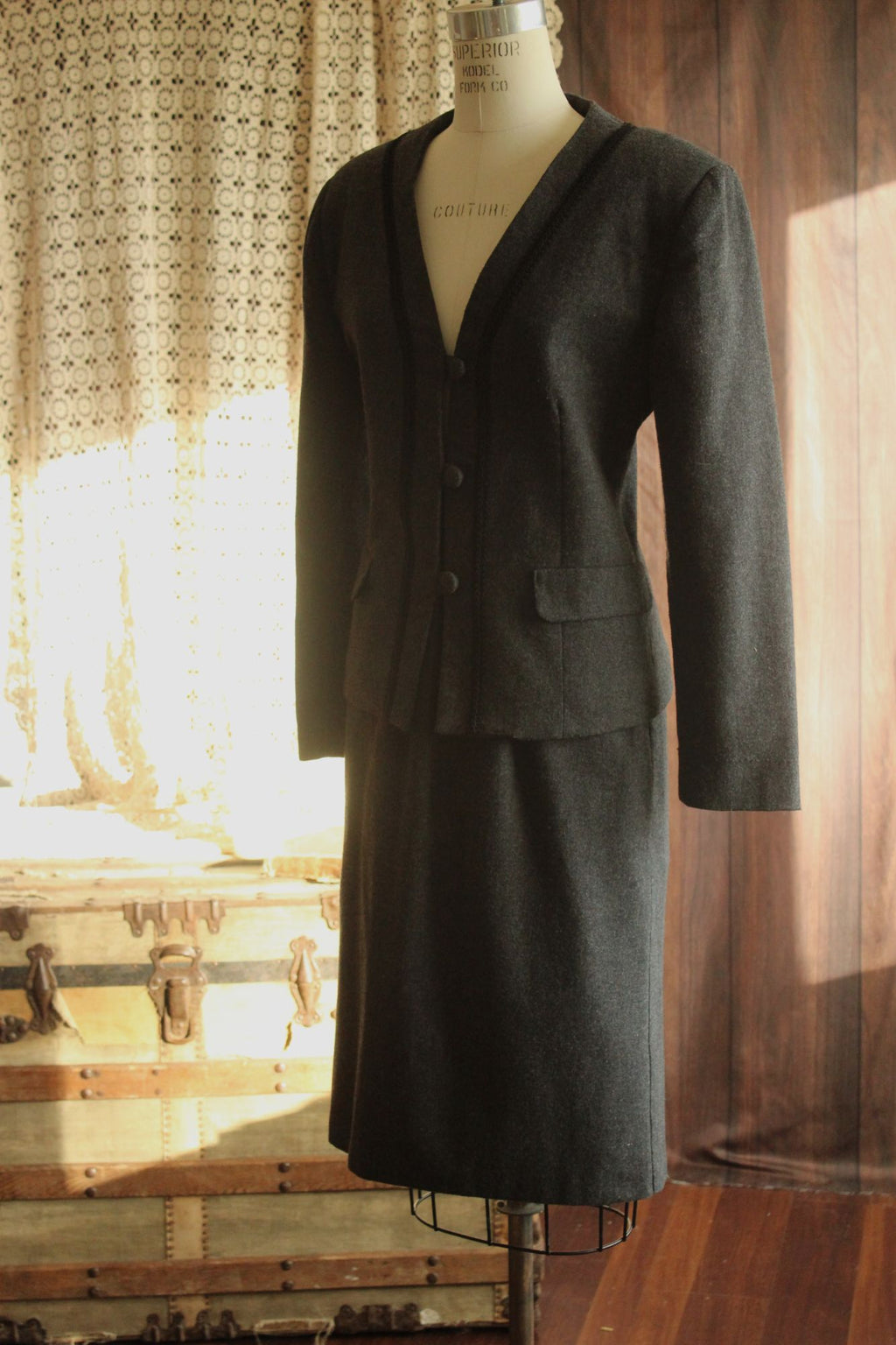 Vintage 1980s Womens Suit, Russ Gray Wool Skirt And Jacket, Shoulder Pads Braided Trim