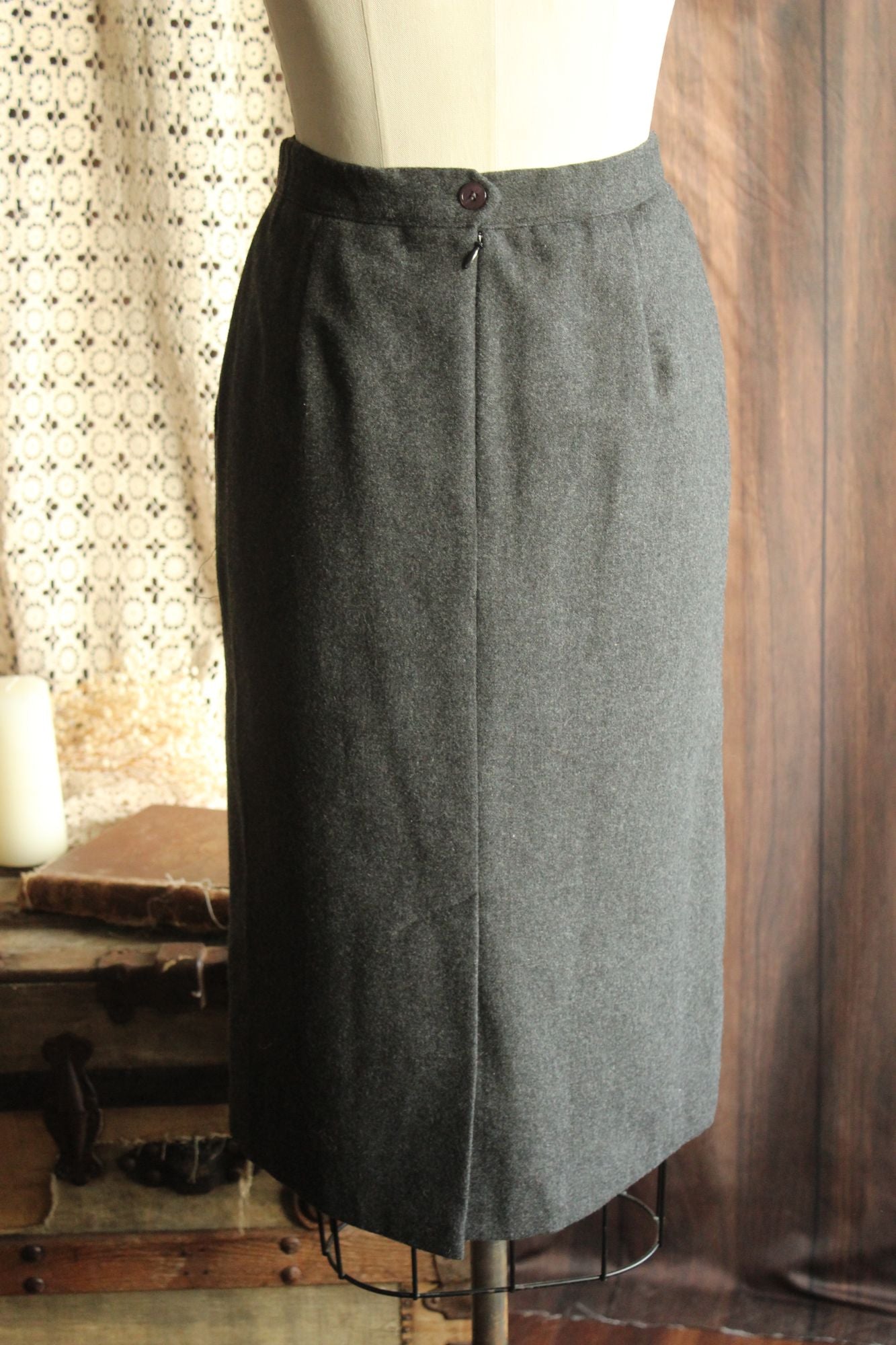 Vintage 1980s Womens Suit, Russ Gray Wool Skirt And Jacket, Shoulder Pads Braided Trim