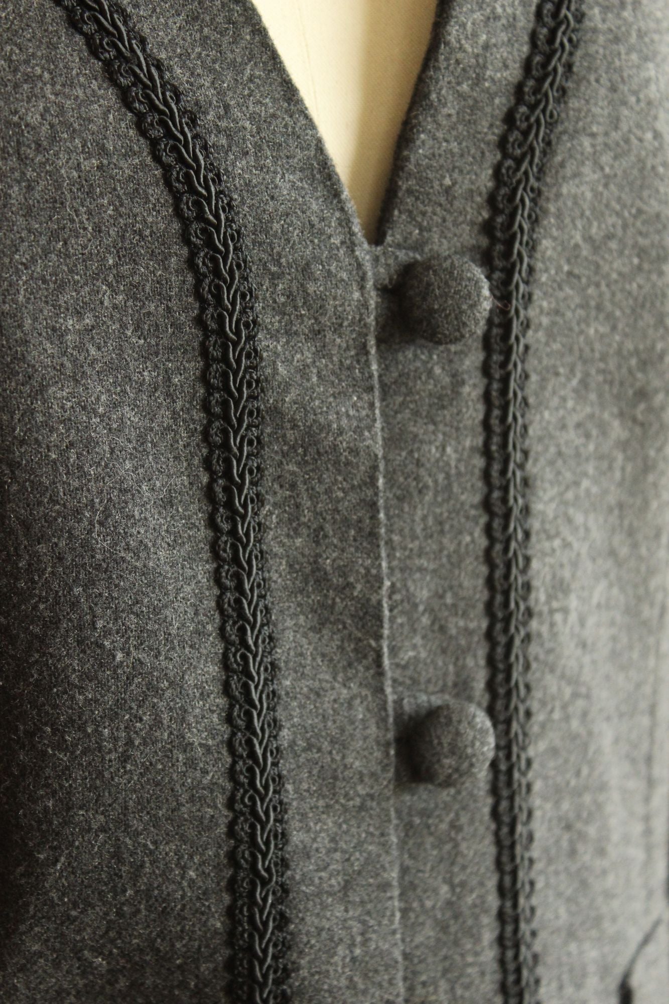 Vintage 1980s Womens Suit, Russ Gray Wool Skirt And Jacket, Shoulder Pads Braided Trim