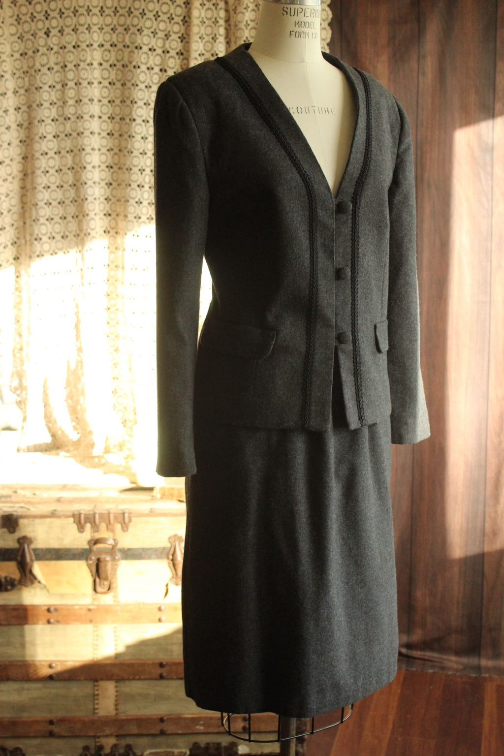 Vintage 1980s Womens Suit, Russ Gray Wool Skirt And Jacket, Shoulder Pads Braided Trim