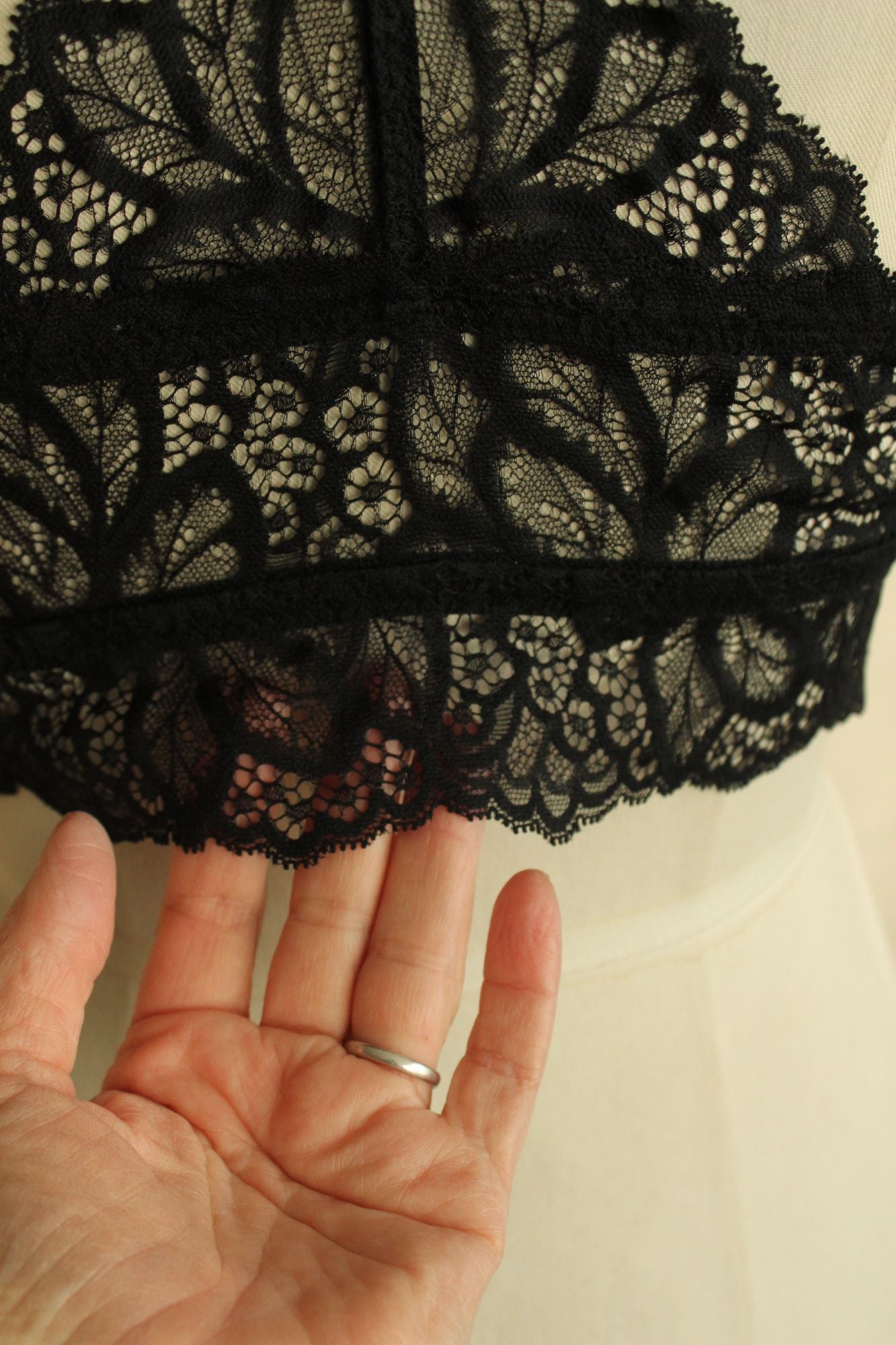 Auden Bralette, Black Lace Racer Back, Size L, Padded Cups