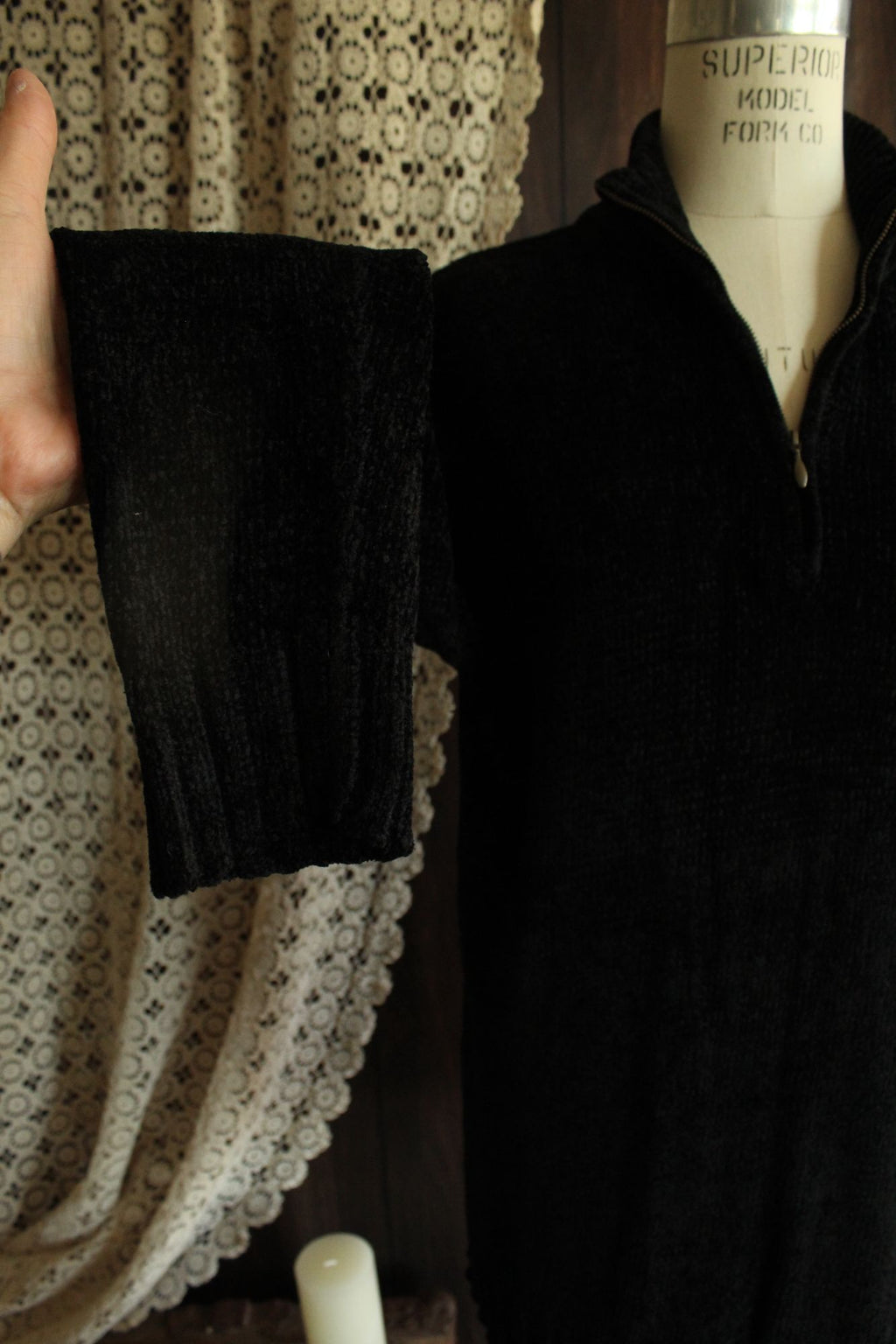 Vintage 1990s 2000s Black Chenille Sweater