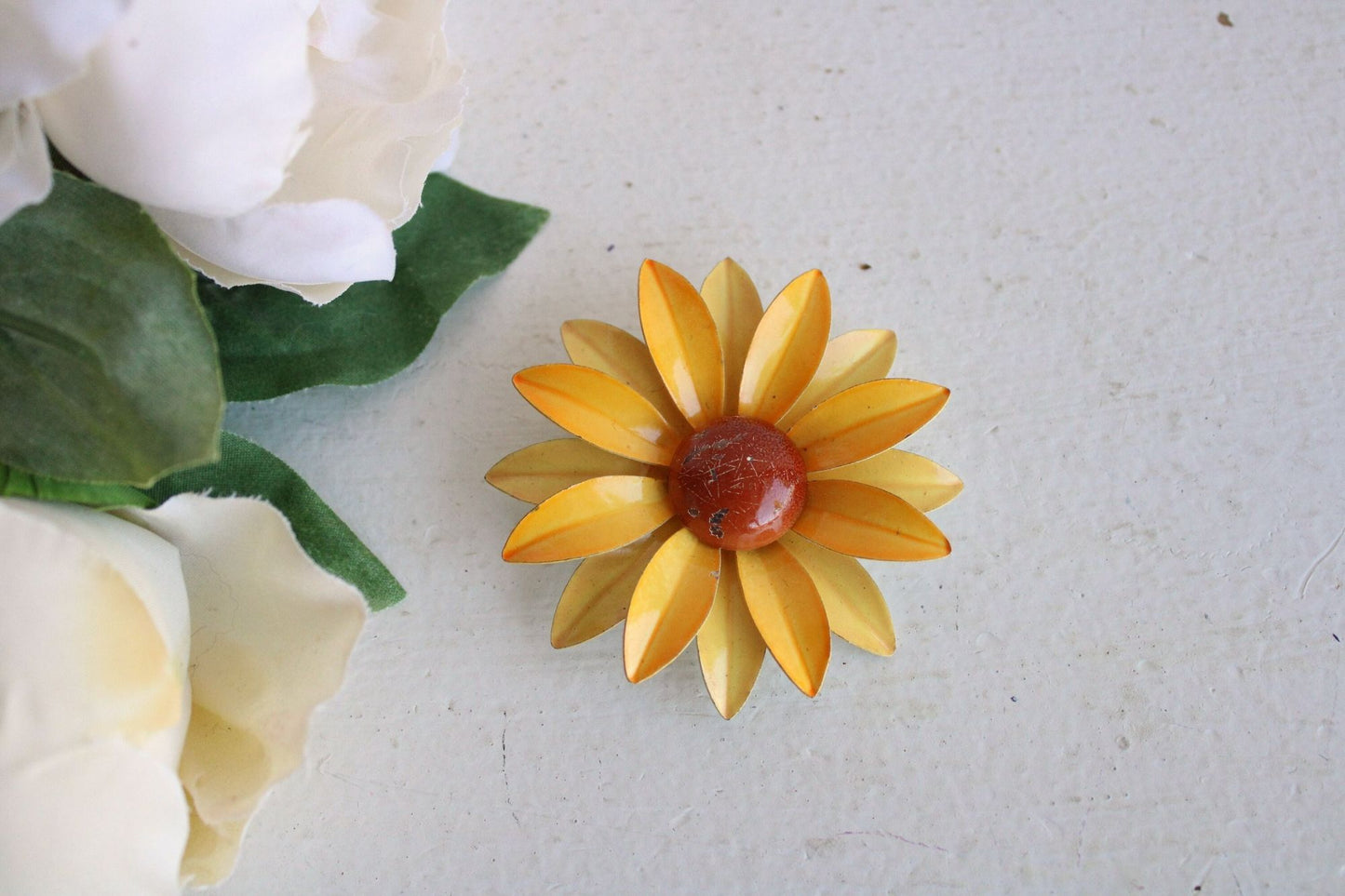 Vintage 1960s Sunflower Brooch in Yellow and Brown