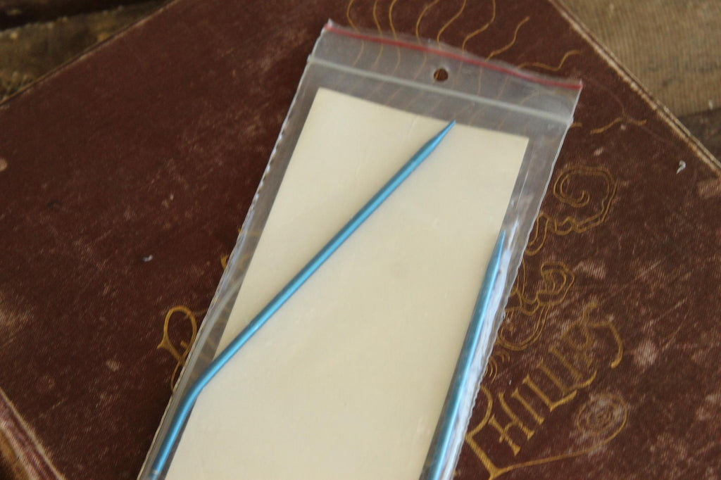 Vintage 1980s Knitting Needles, NOS Boye Size 3 Circular 29" 7350