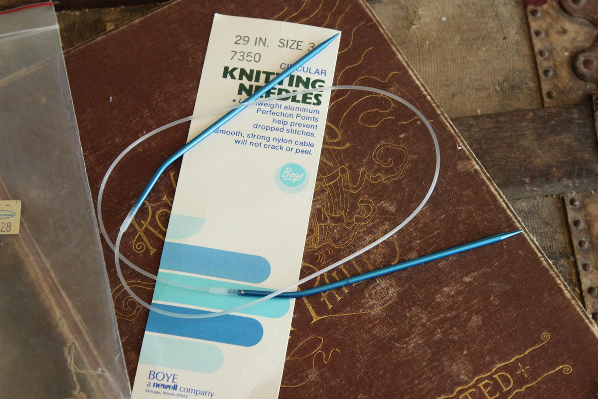 Vintage 1980s Knitting Needles, NOS Boye Size 3 Circular 29" 7350