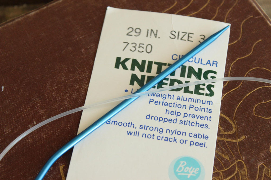 Vintage 1980s Knitting Needles, NOS Boye Size 3 Circular 29" 7350