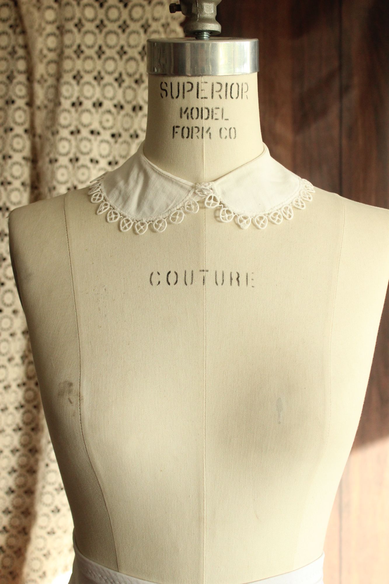 Vintage 1950s 1960s White Blouse Collar