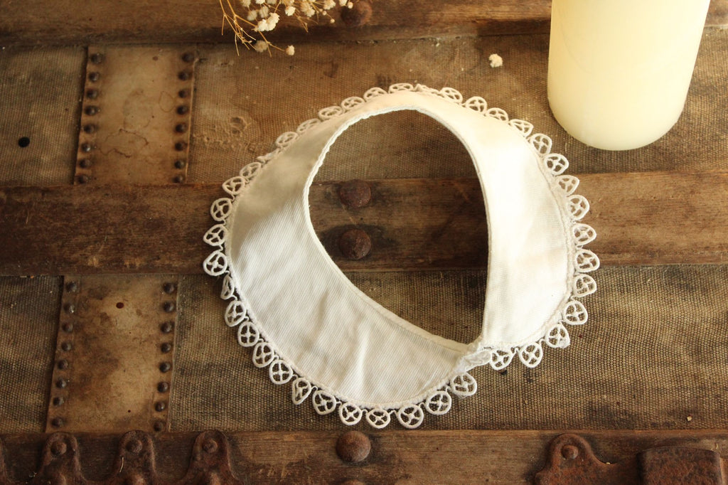 Vintage 1950s 1960s White Blouse Collar