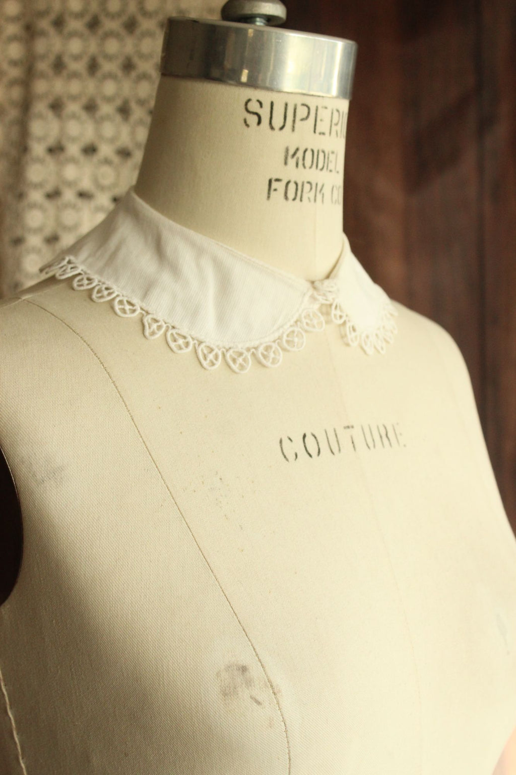 Vintage 1950s 1960s White Blouse Collar
