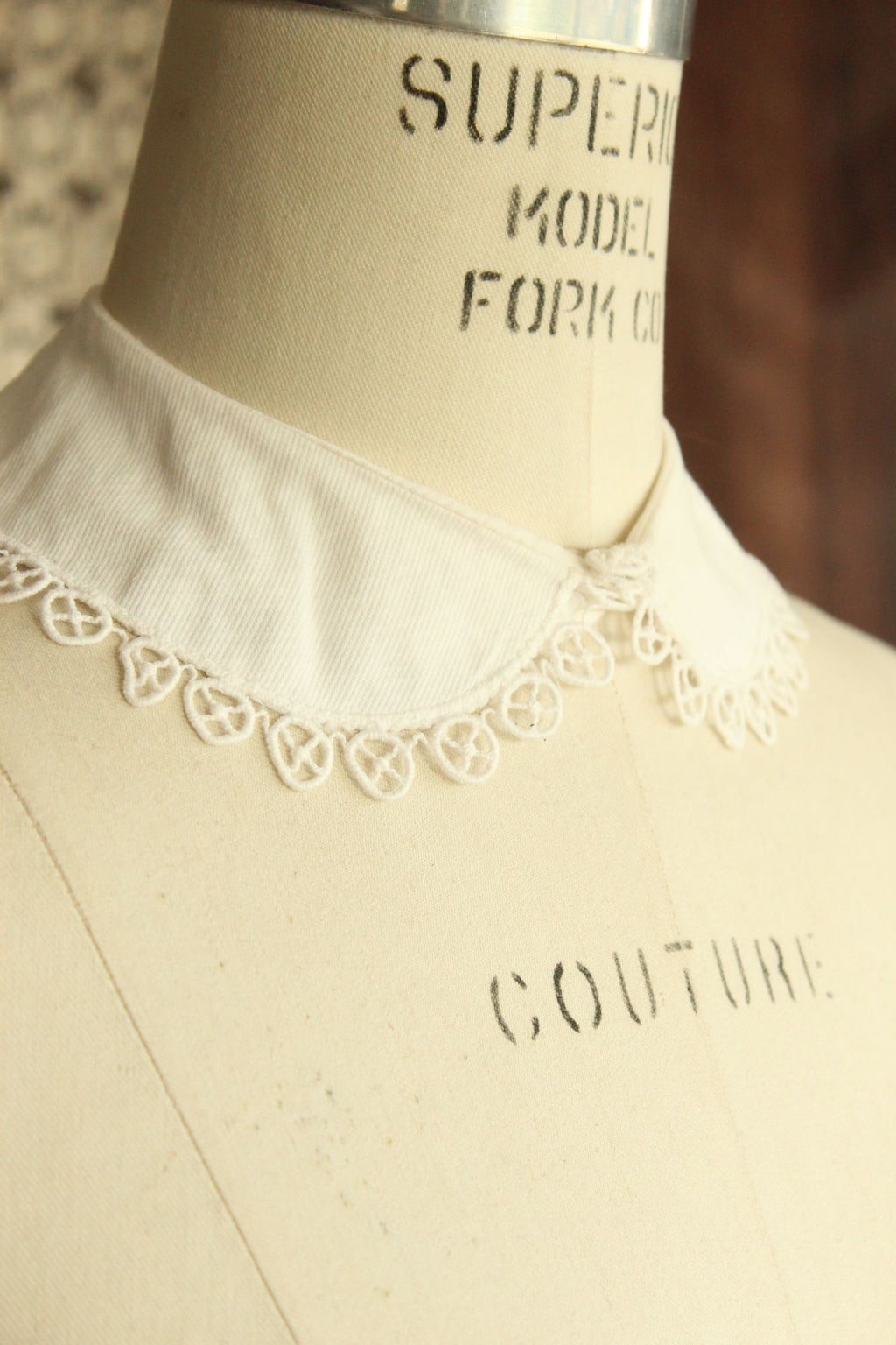 Vintage 1950s 1960s White Blouse Collar