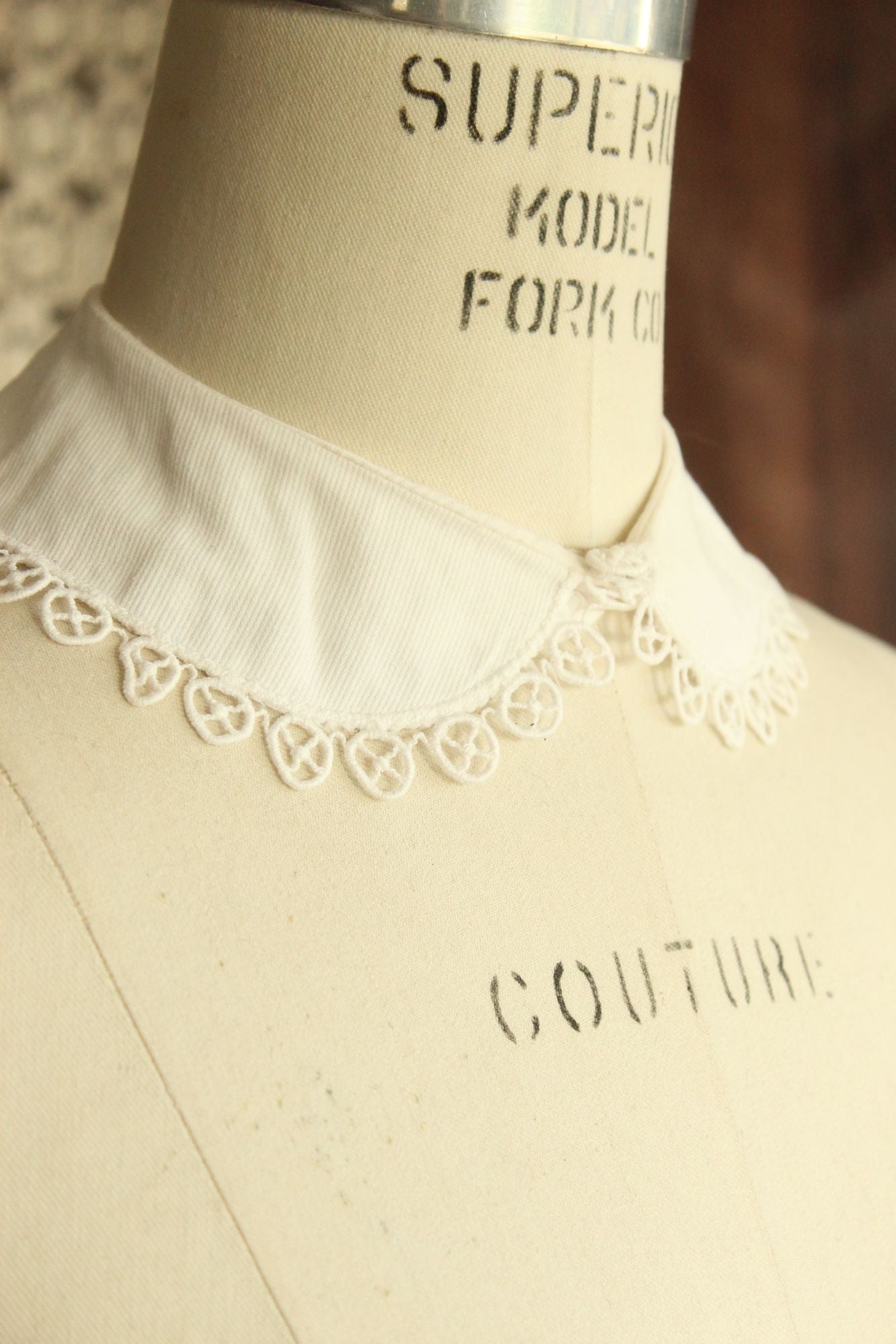 Vintage 1950s 1960s White Blouse Collar