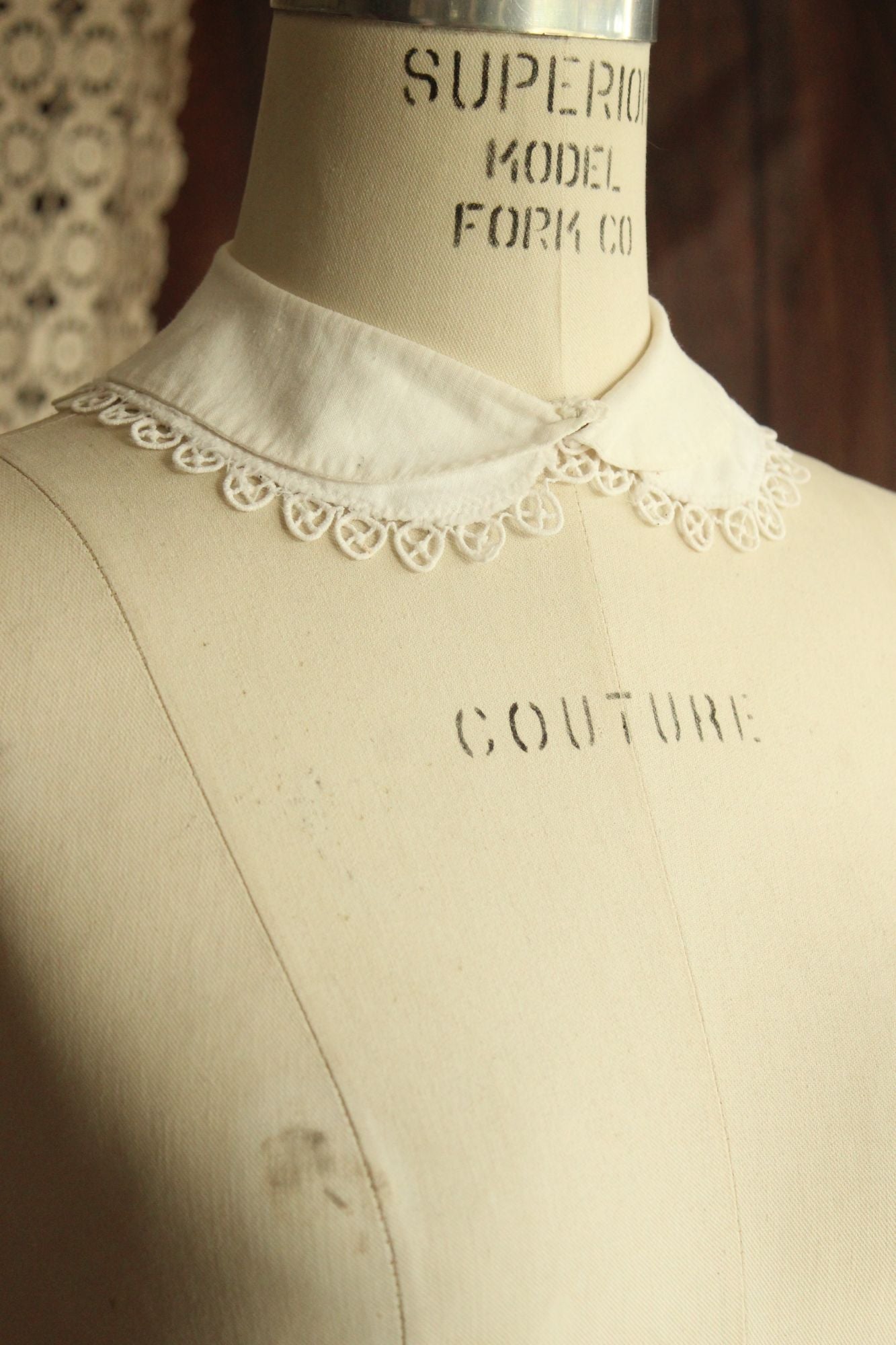 Vintage 1950s 1960s White Blouse Collar