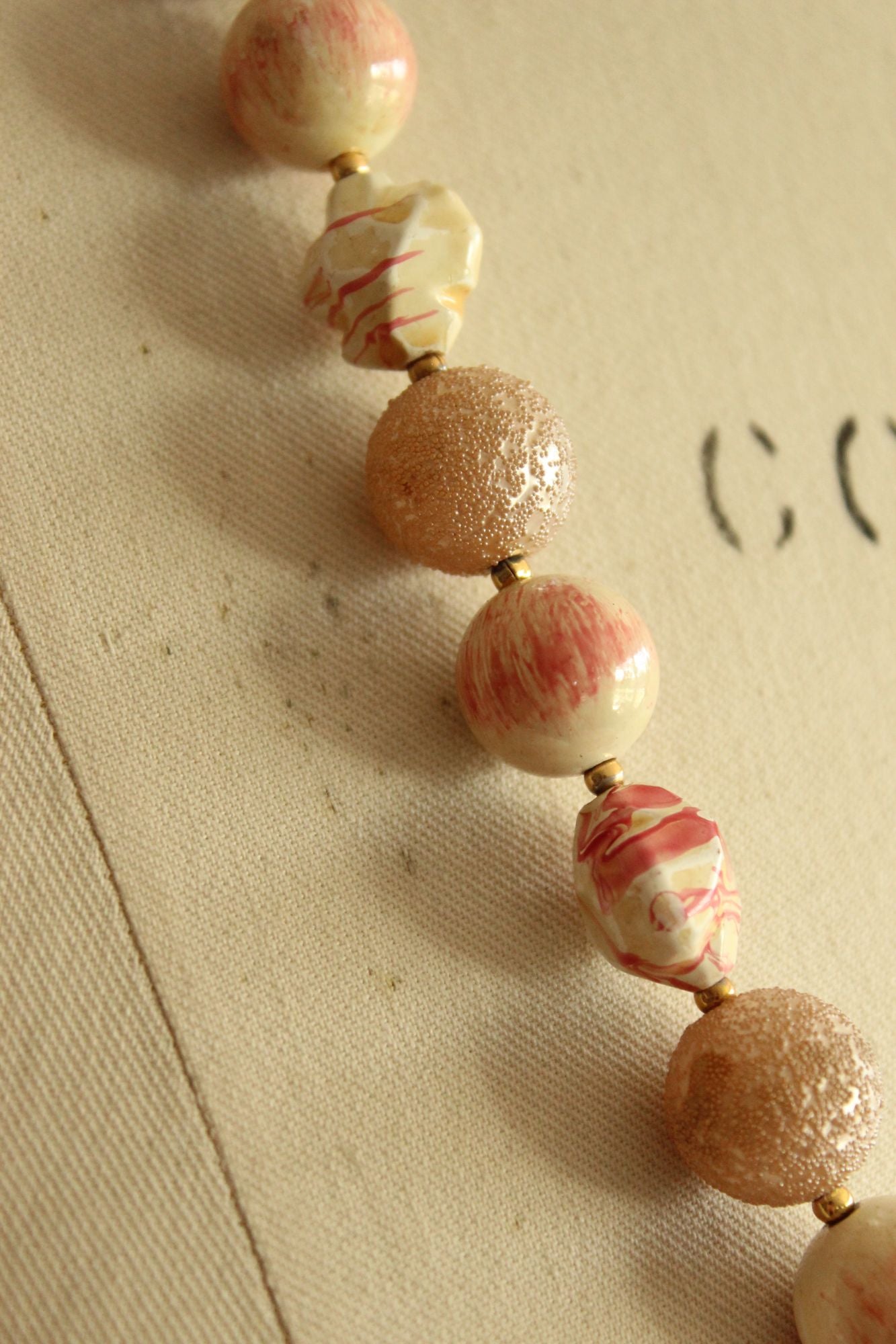 Vintage 1960s Pink and White Large Bead Necklace