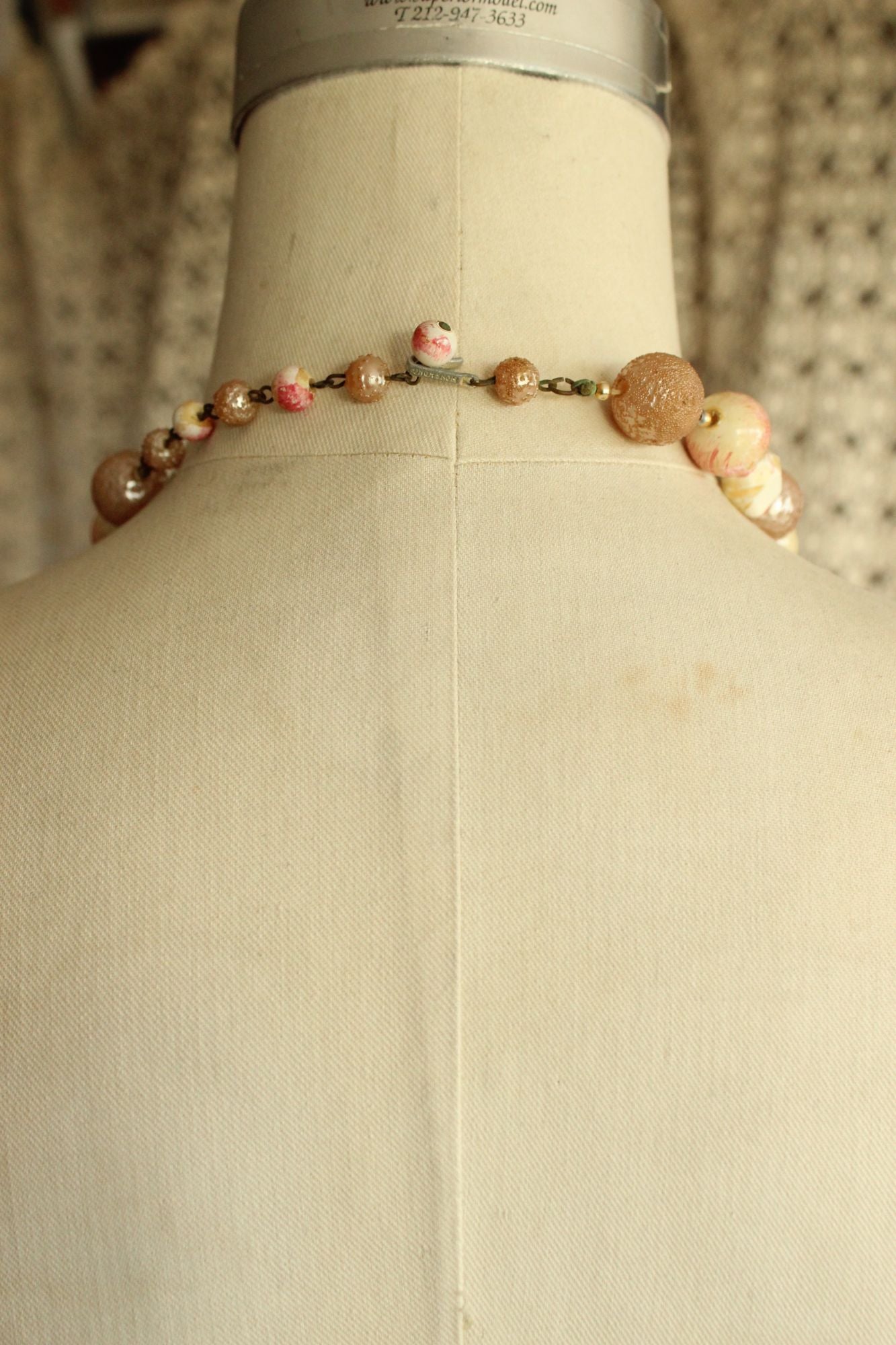 Vintage 1960s Pink and White Large Bead Necklace