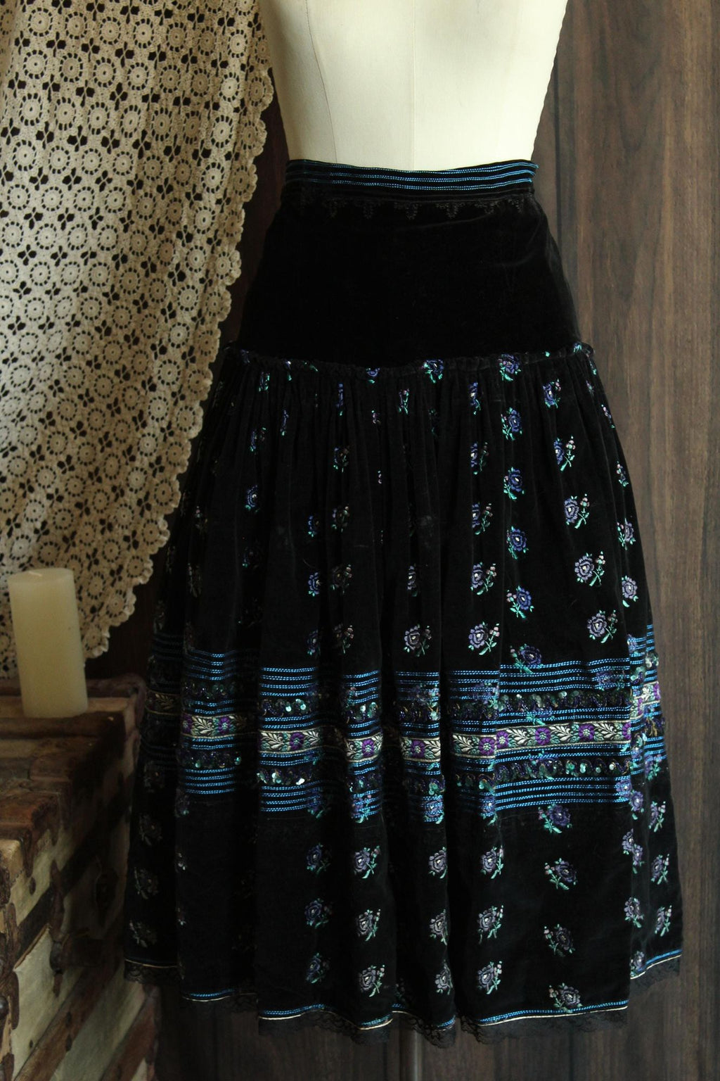 Vintage 1970s Volup Black Velvet Folk Dirndl Style Skirt
