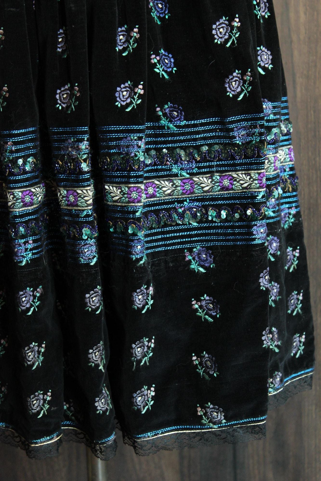 Vintage 1970s Volup Black Velvet Folk Dirndl Style Skirt
