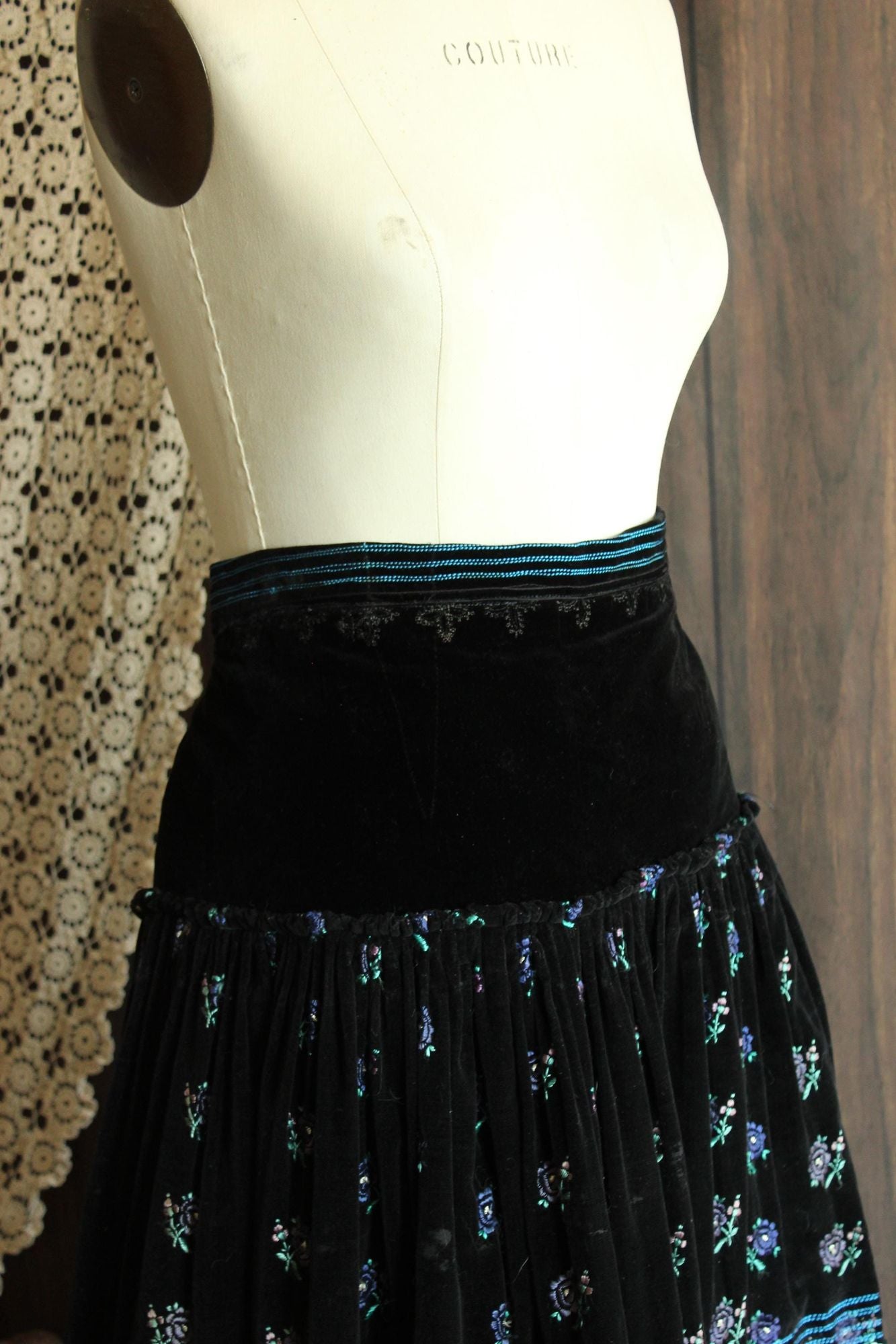 Vintage 1970s Volup Black Velvet Folk Dirndl Style Skirt